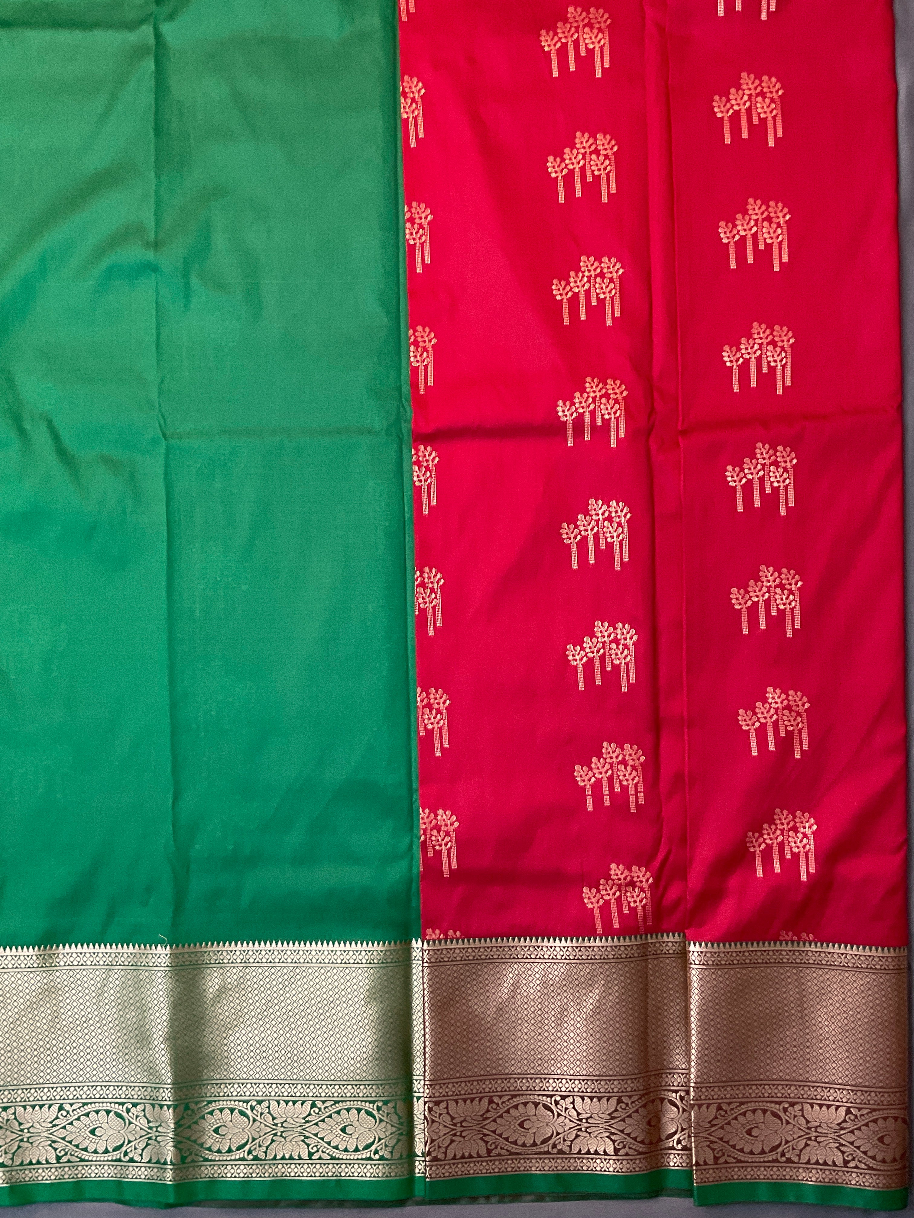 Kanchipuram Pattu Silk Saree in Red with Contrast Pallu & Kanchi Border Blouse