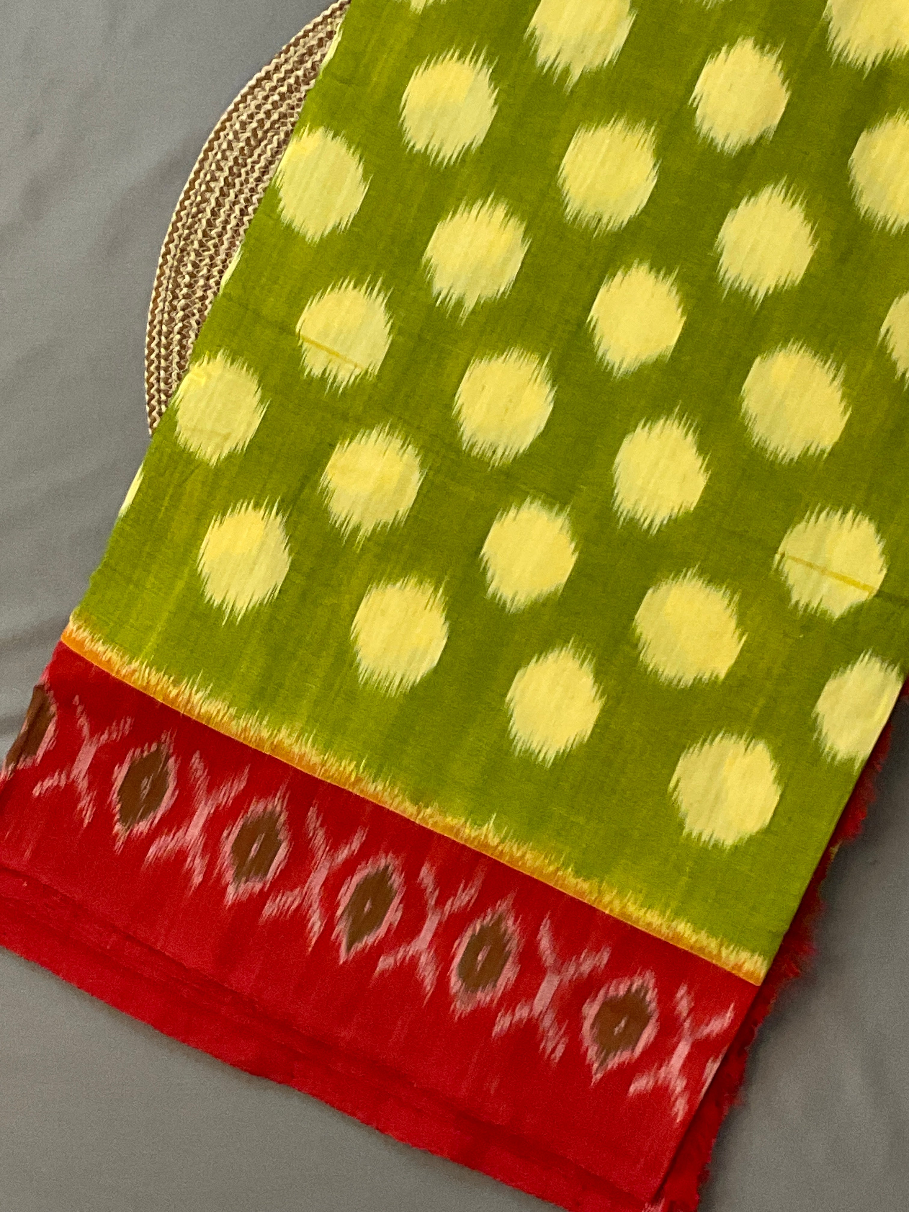 Green & Red Pochampally Ikat Handloom Cotton Saree with Contrast Pallu – Without Blouse