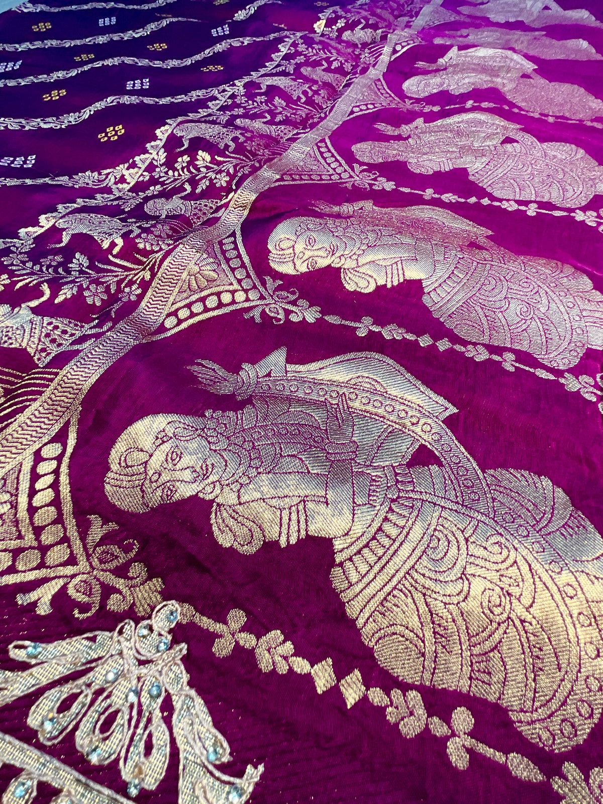 Deep Purple Pure Handloom Silk Saree – Bandhej Weave, Rajwada Pallu & Heavy Embroidered Border