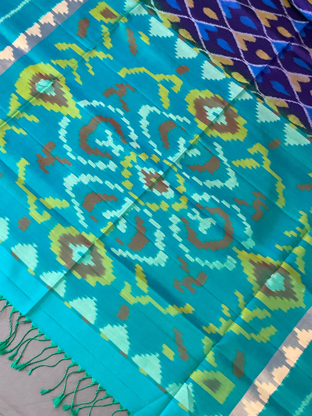 Royal Blue Pochampally Handwoven Ikat Silk Saree with Turquoise Blue-Green Contrast Pallu & Plain Blouse