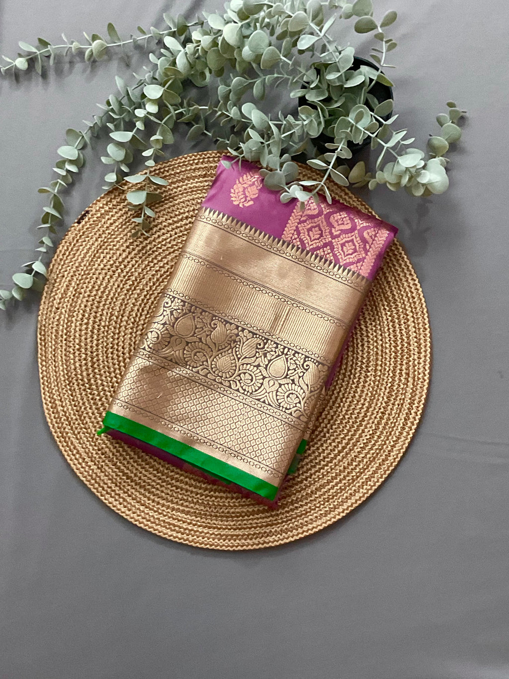 Lavender Kanchipuram Pattu Silk Saree — Green Contrast Pallu & Heavy Green Border, with Blouse
