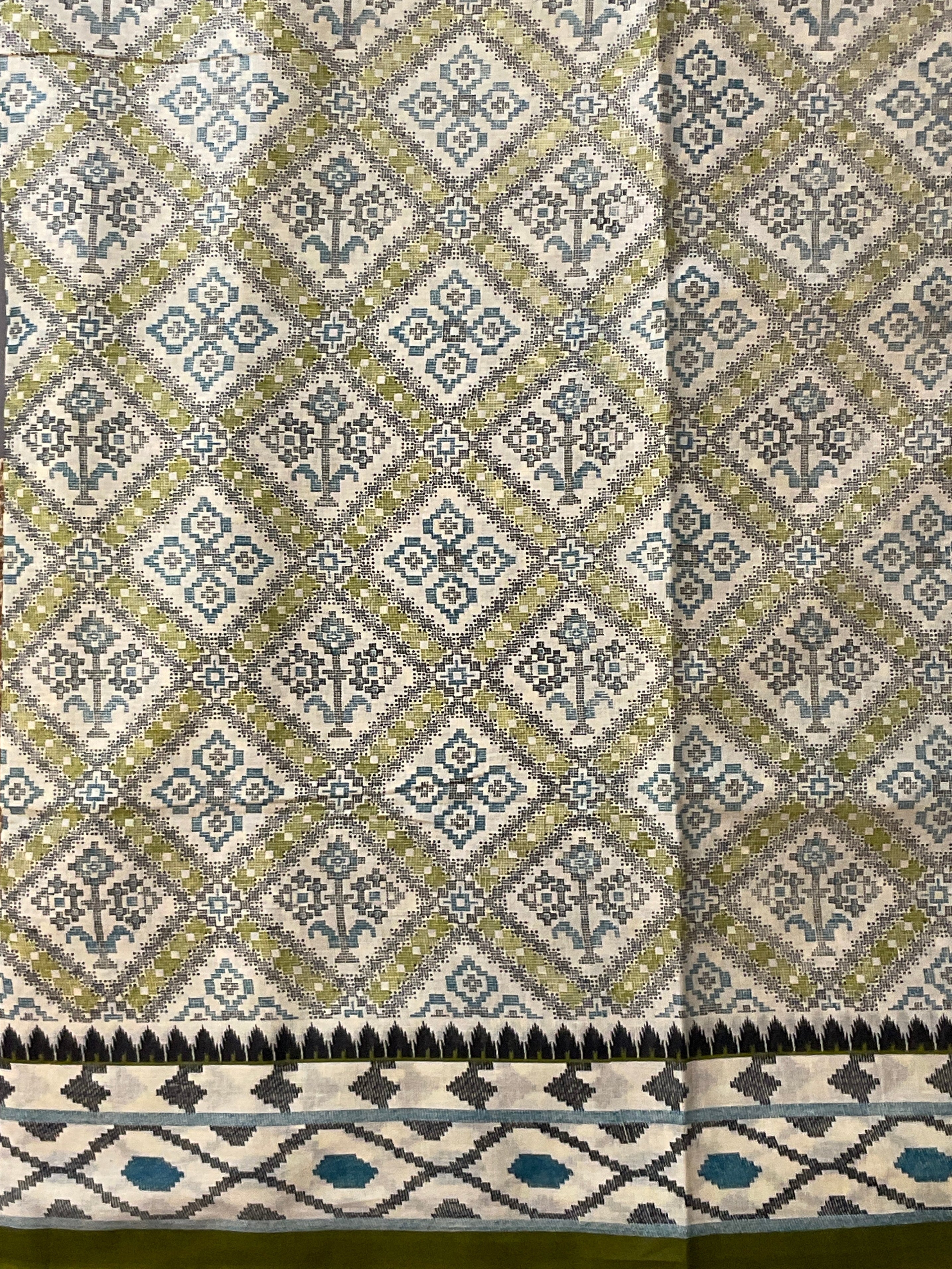 Off White Pochampally Floral Printed Cotton Saree with Blouse