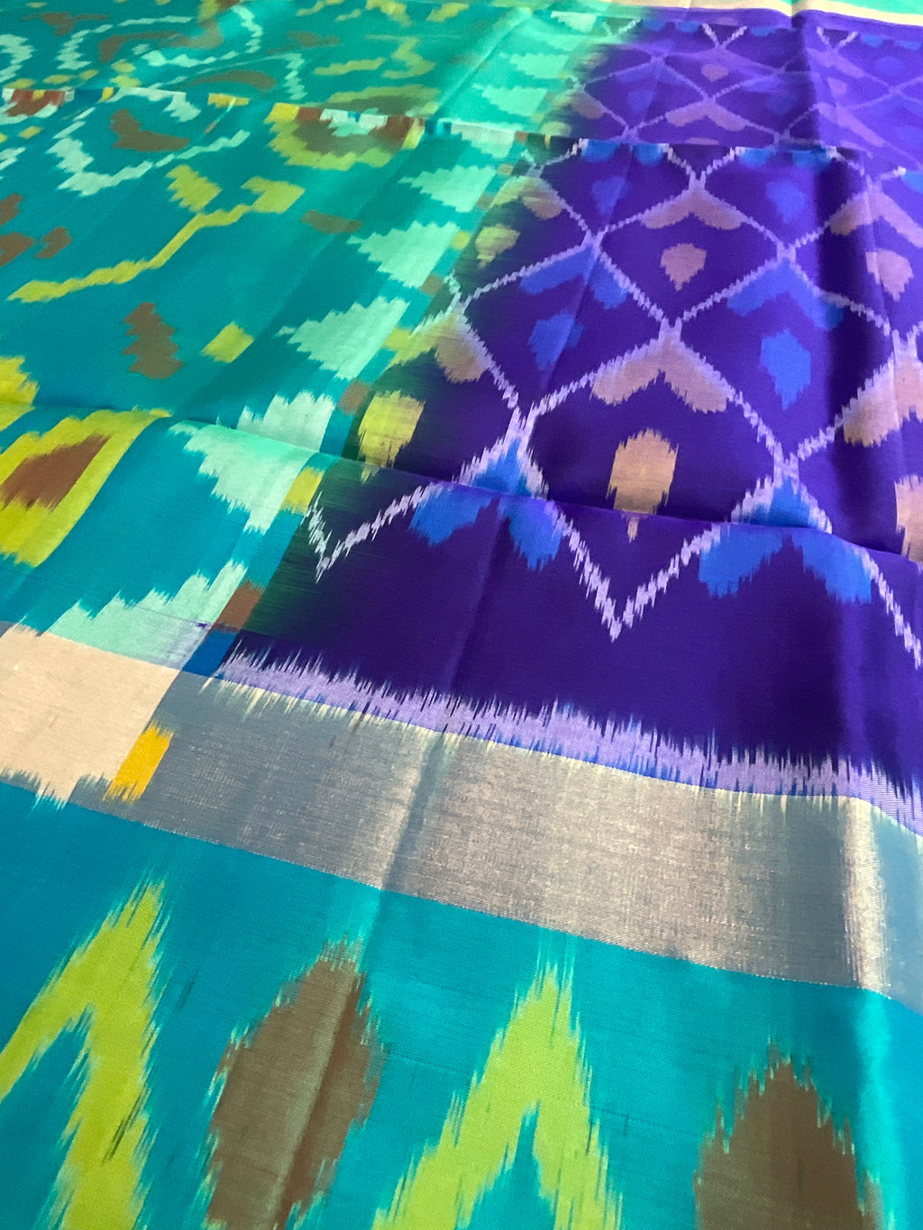 Royal Blue Pochampally Handwoven Ikat Silk Saree with Turquoise Blue-Green Contrast Pallu & Plain Blouse