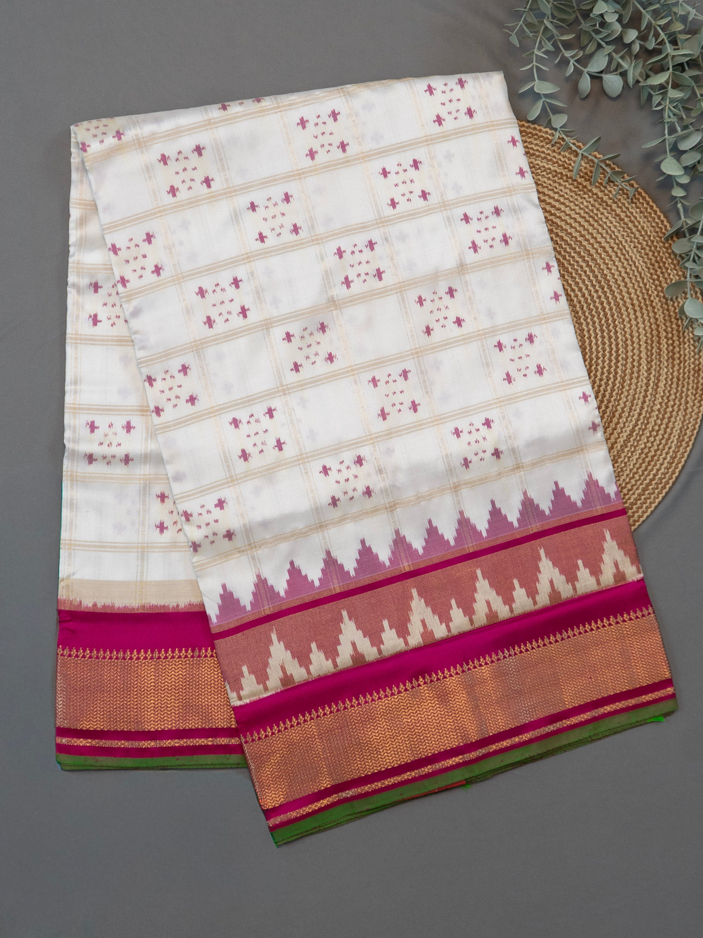 White Pochampally Ghatchola Saree