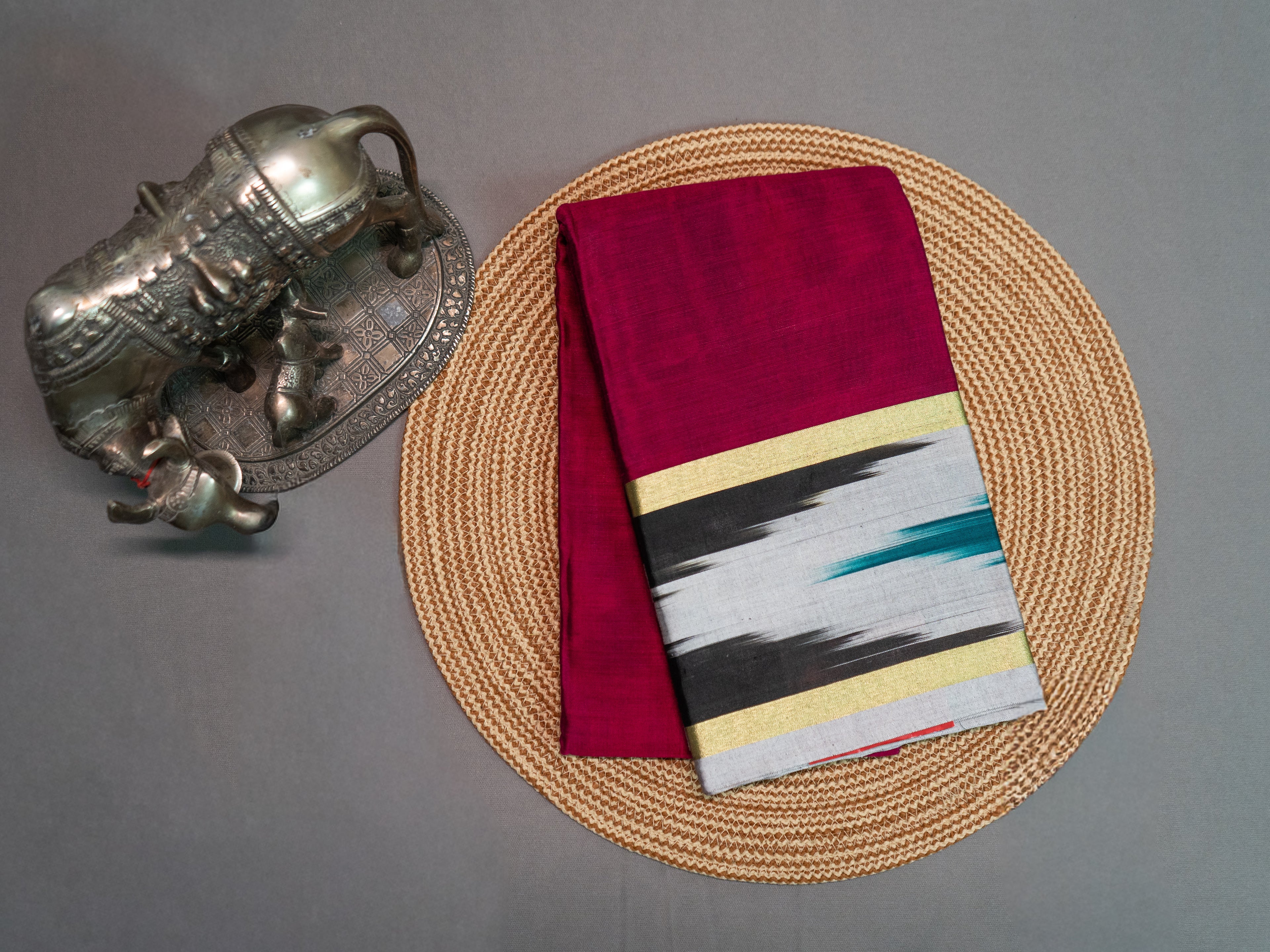 Deep Magenta Pochampally Ikat Cotton Saree with Zari Border
