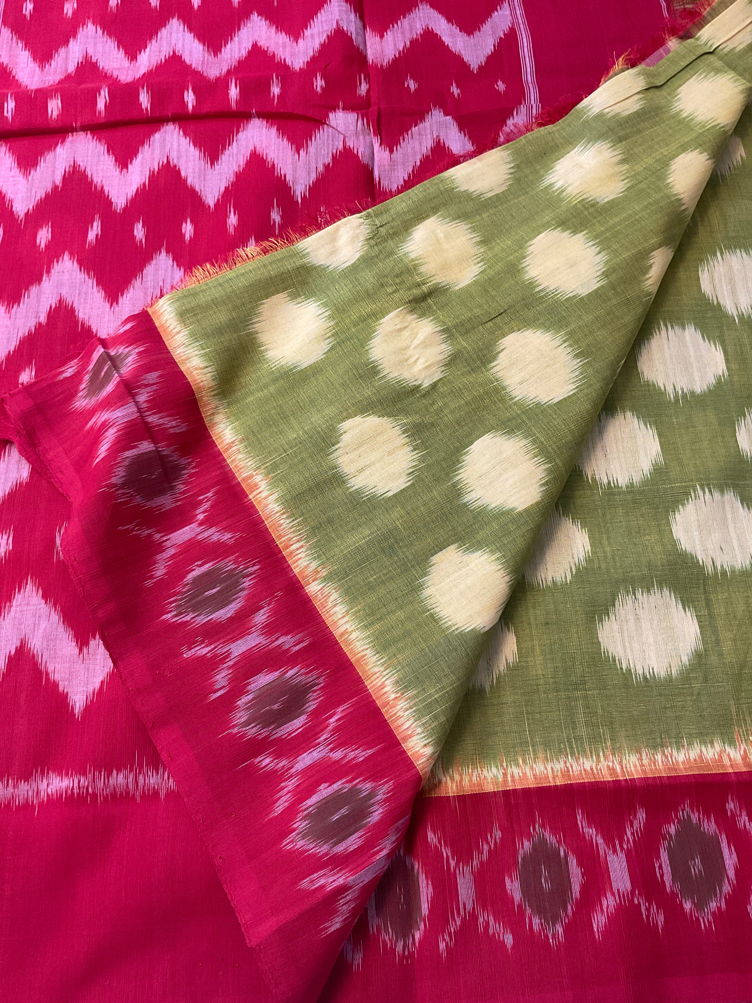Green & Red Pochampally Ikat Handloom Cotton Saree with Contrast Pallu – Without Blouse