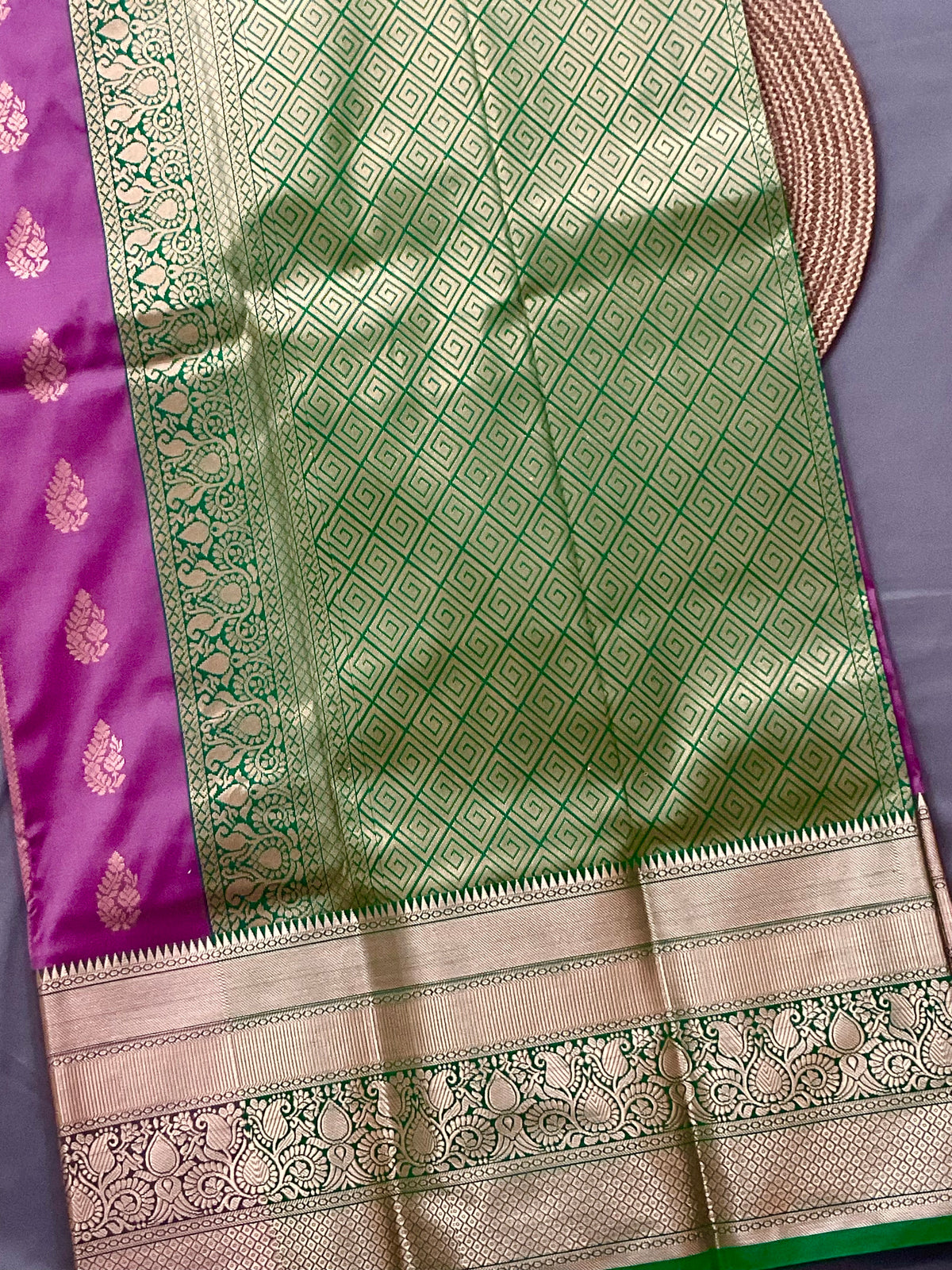 Lavender Kanchipuram Pattu Silk Saree — Green Contrast Pallu & Heavy Green Border, with Blouse