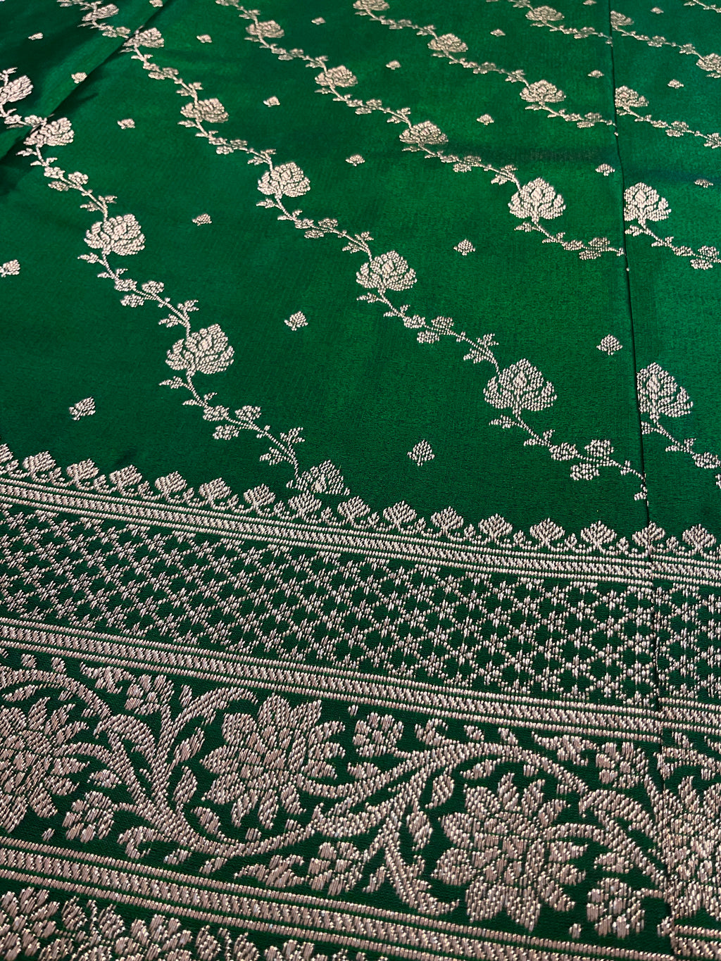 Handloom Banarasi Silk Saree in Olive Green with Contrast Border & Designer Pallu