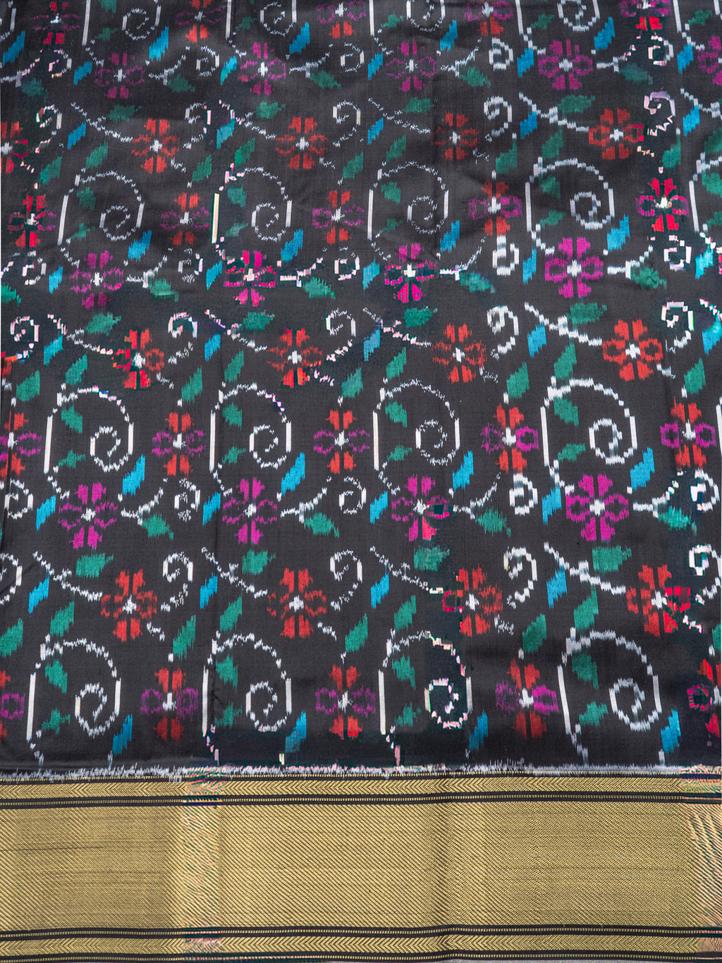 Pochampally Floral Ikat Silk Saree