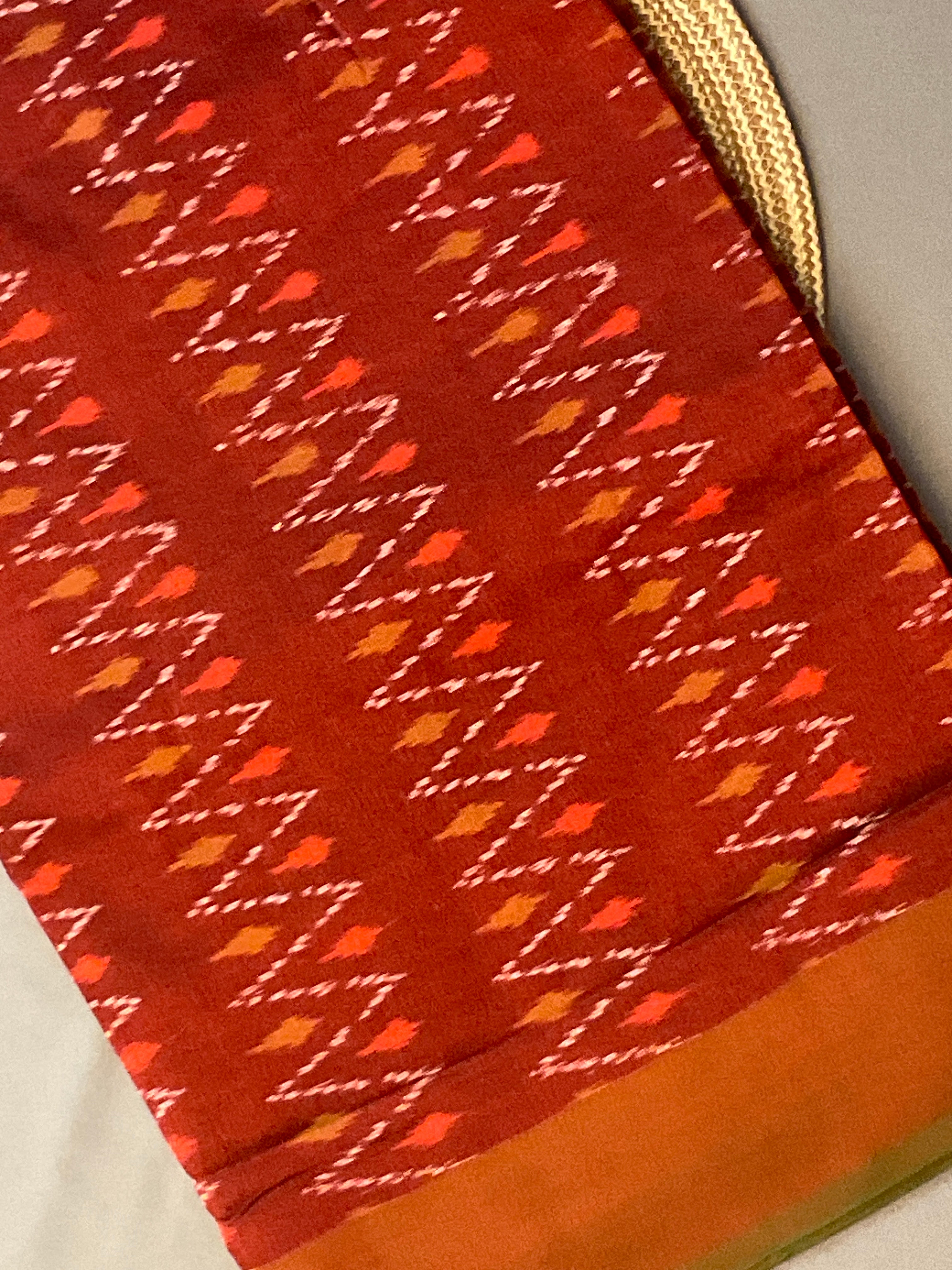 Red Pochampally Ikat Handloom Cotton Saree with Contrast Pallu – Without Blouse