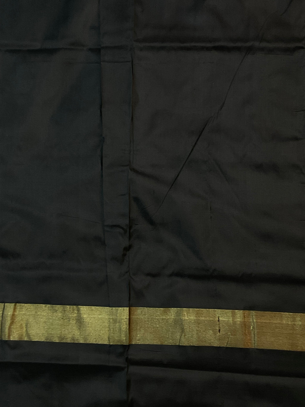 Red Pochampally Zari Silk Saree with Contrast Black Pallu & Plain Blouse