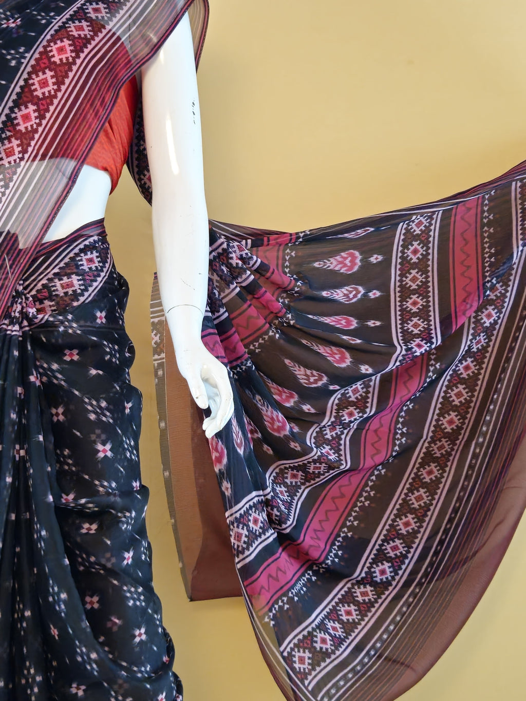 Garden Vareli Maroon Chiffon Saree fabric detail - Exclusive at Sri Manisha Sarees