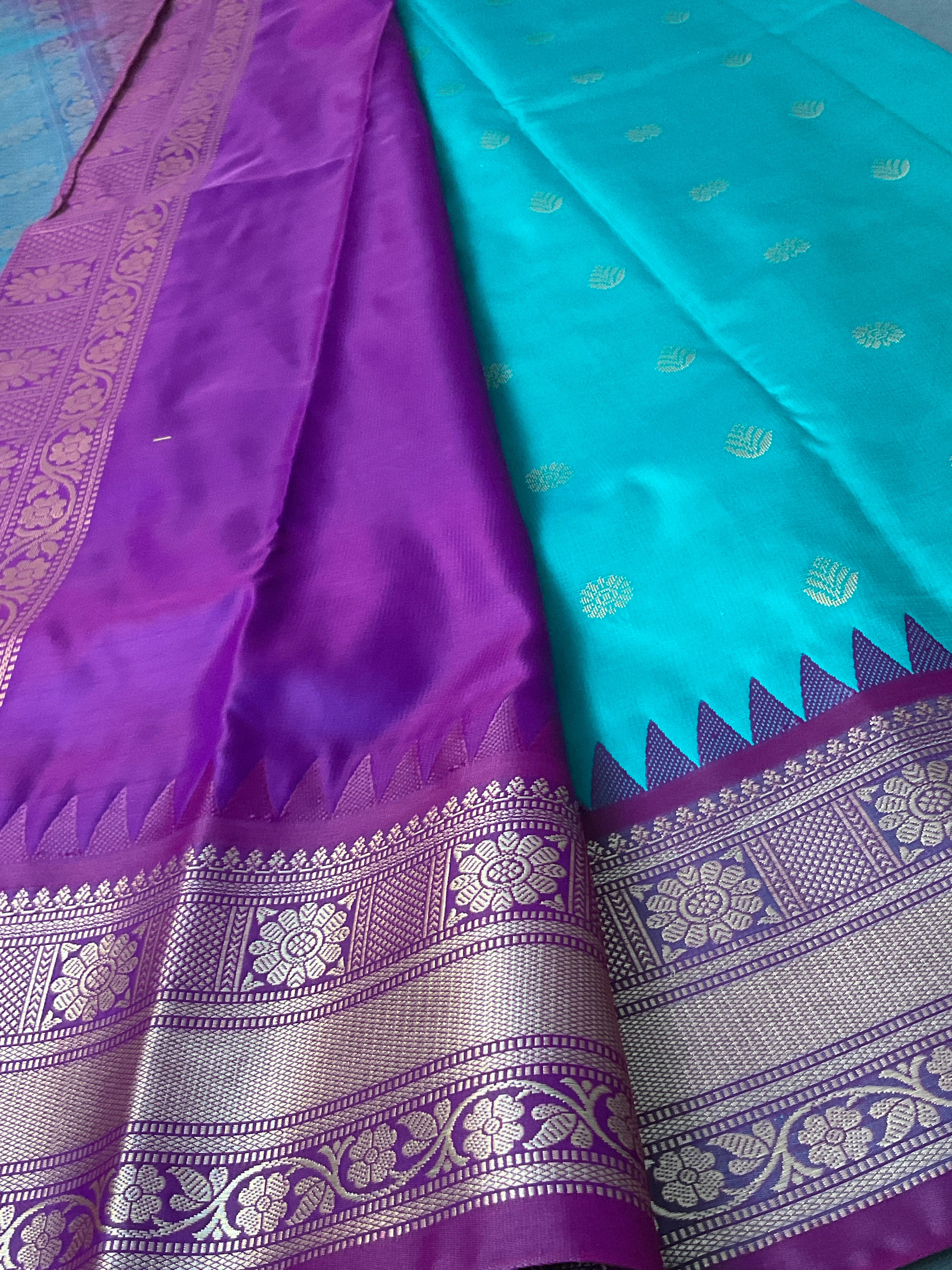 Kanchipuram Pattu Silk Saree in Sea Green with Contrast Pallu & Kanchi Border Blouse