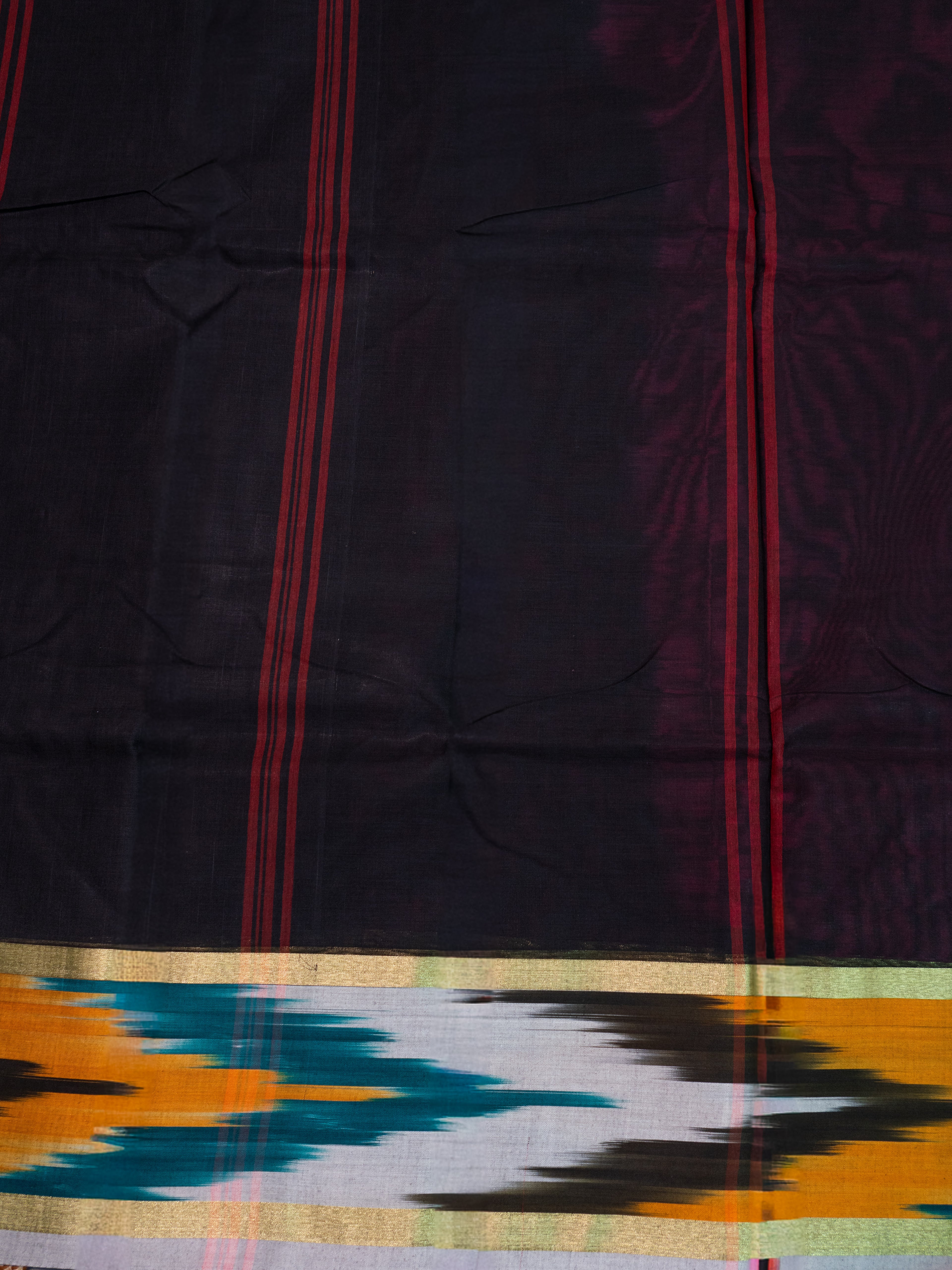 Deep Magenta Pochampally Ikat Cotton Saree with Zari Border