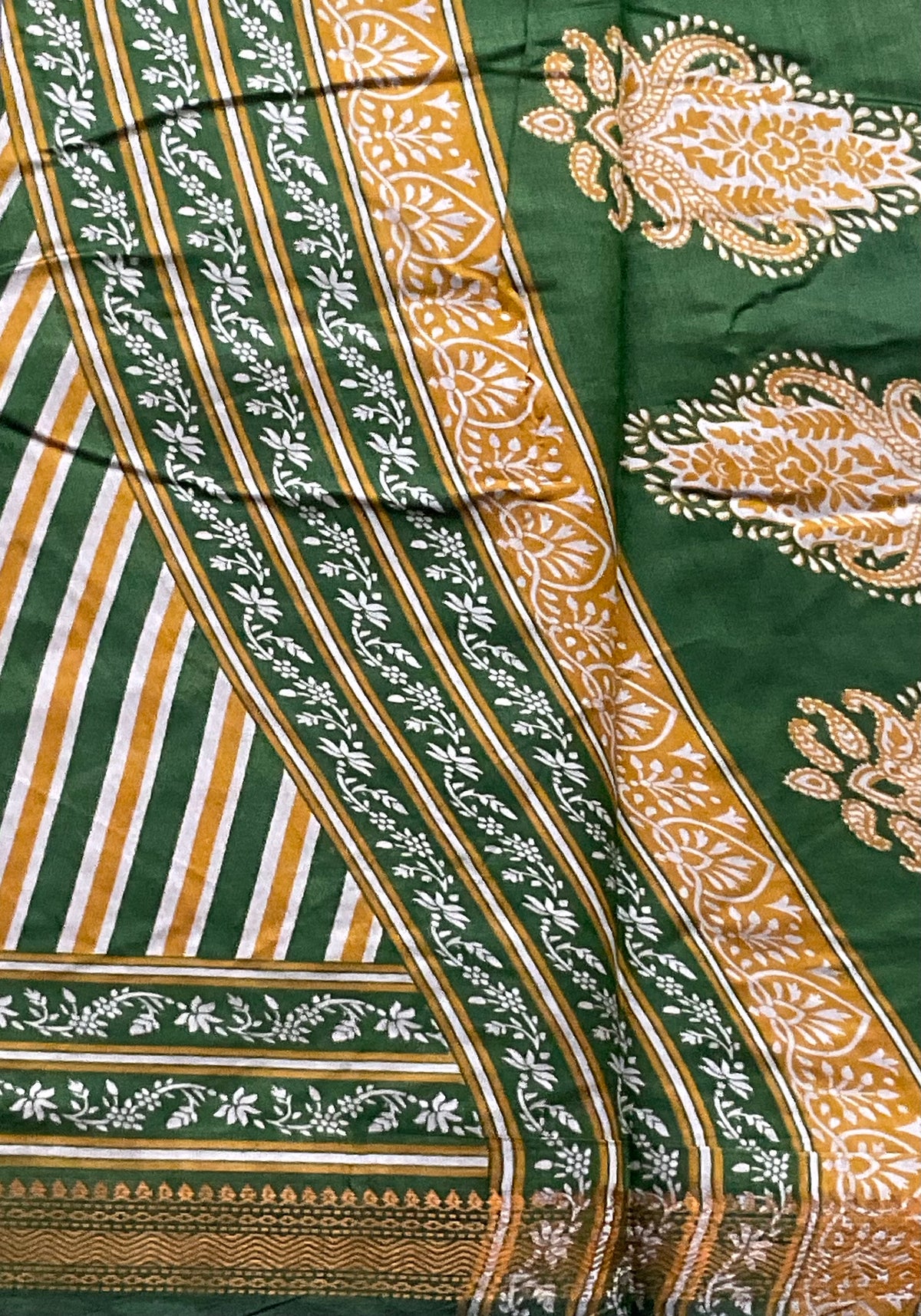 Kalamkari Leheriya Printed Soft Silk Saree in Green with Designer Pallu and Gold Border