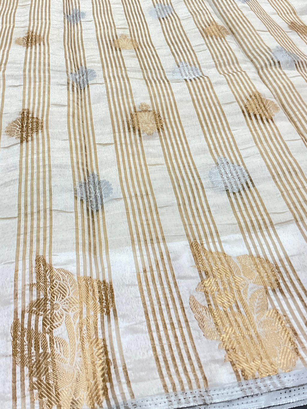 White and gold zari butti silk saree design 3