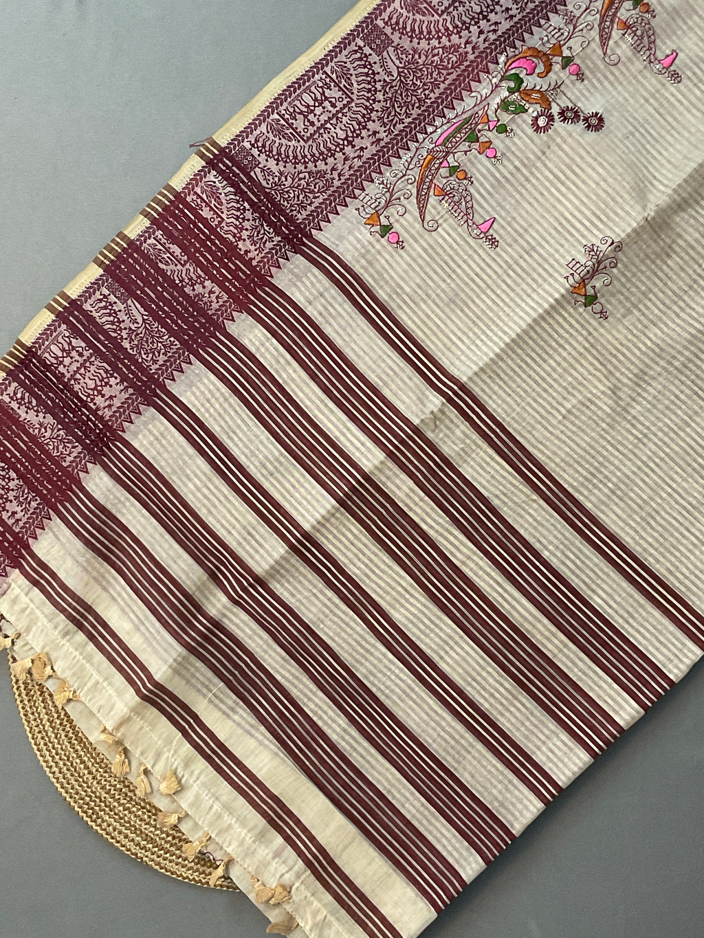 Kalamkari Hand Embroidery Cotton-Linen Saree – Off-White with Maroon Vareli Embroidery & Blouse