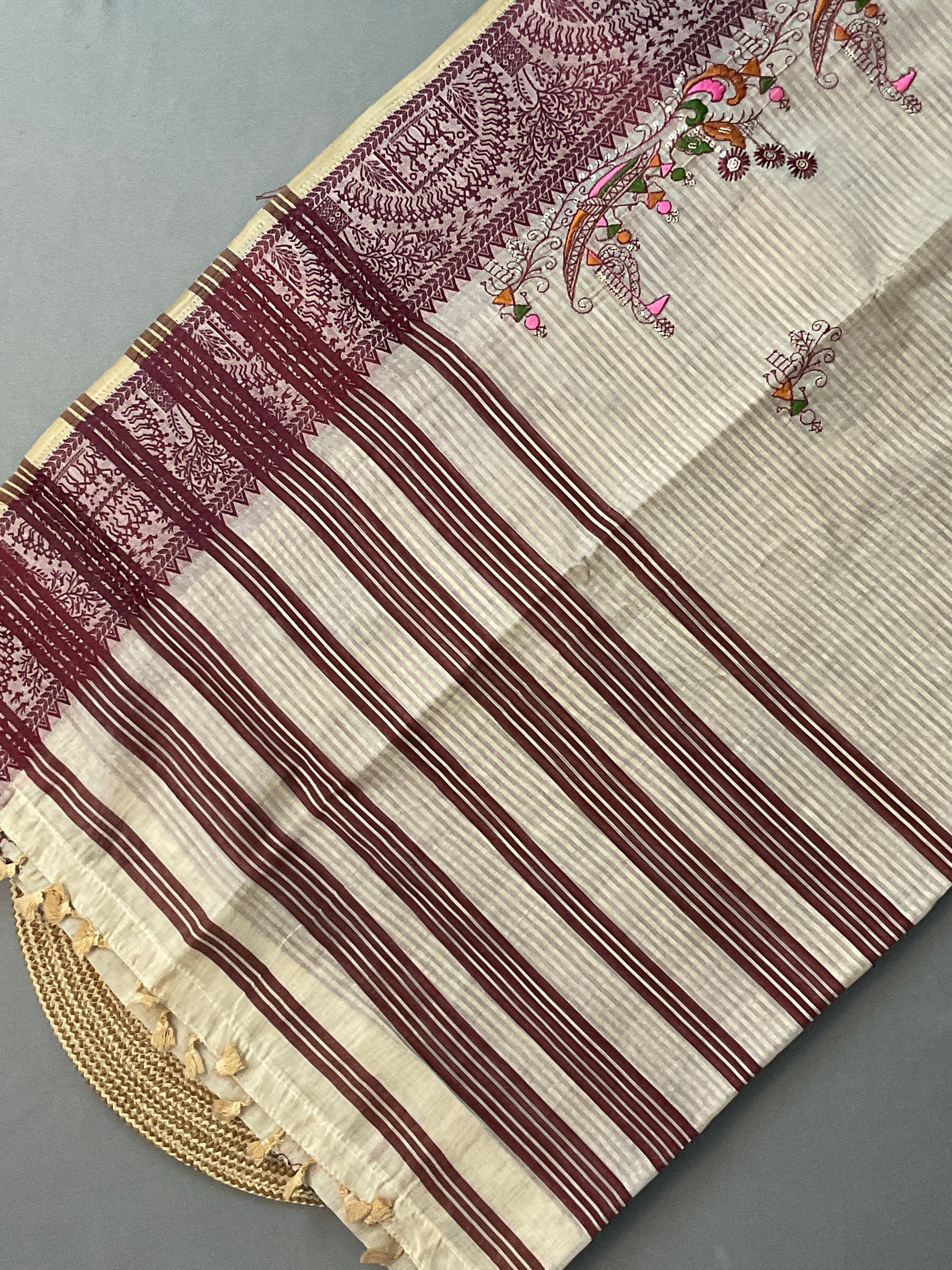 Kalamkari Hand Embroidery Cotton-Linen Saree – Off-White with Maroon Vareli Embroidery & Blouse