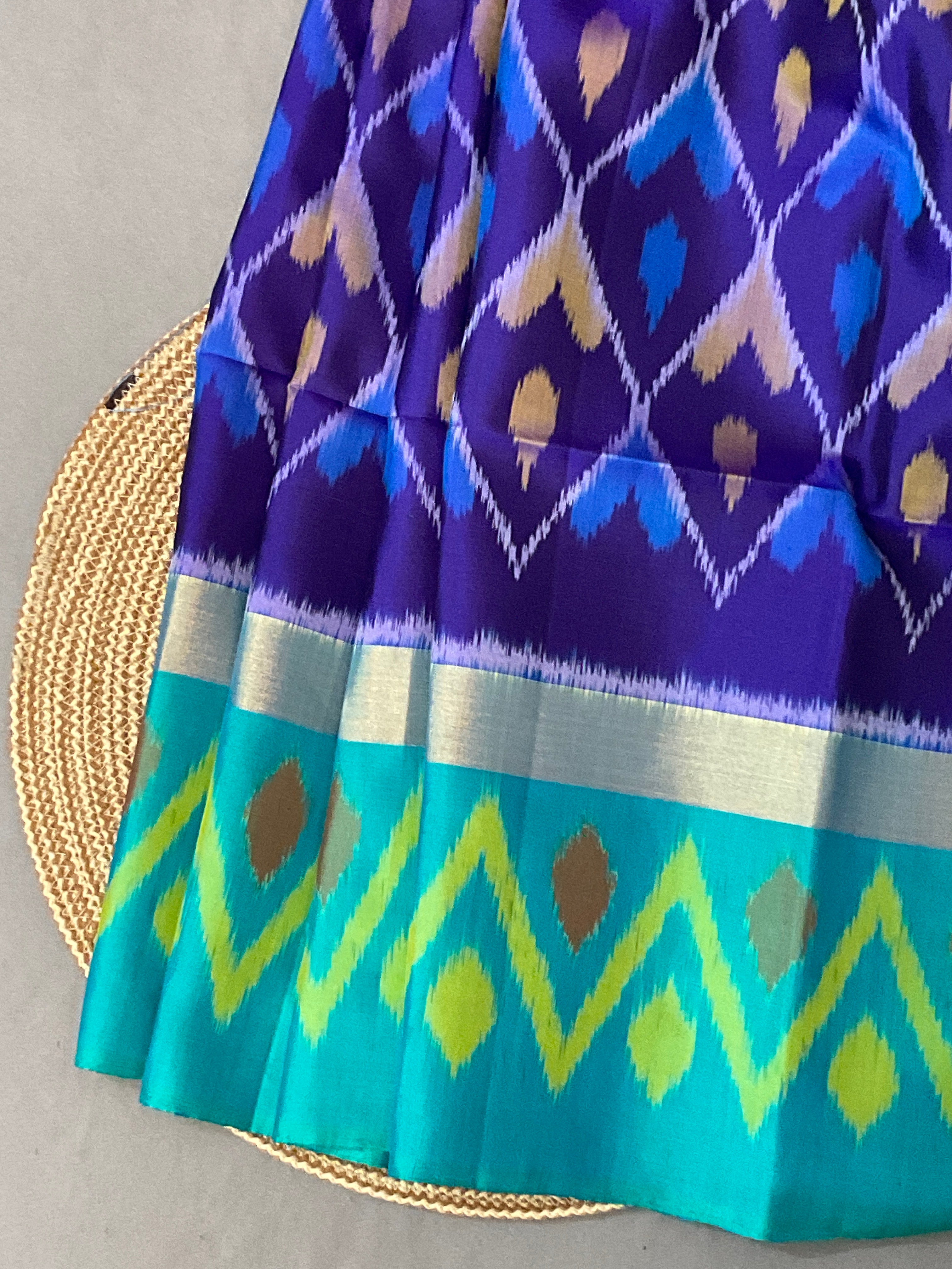 Royal Blue Pochampally Handwoven Ikat Silk Saree with Turquoise Blue-Green Contrast Pallu & Plain Blouse