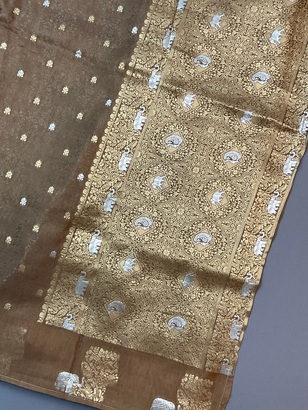 Brown Nizami Handloom Soft Silk Saree with Golden Pallu & Plain Blouse