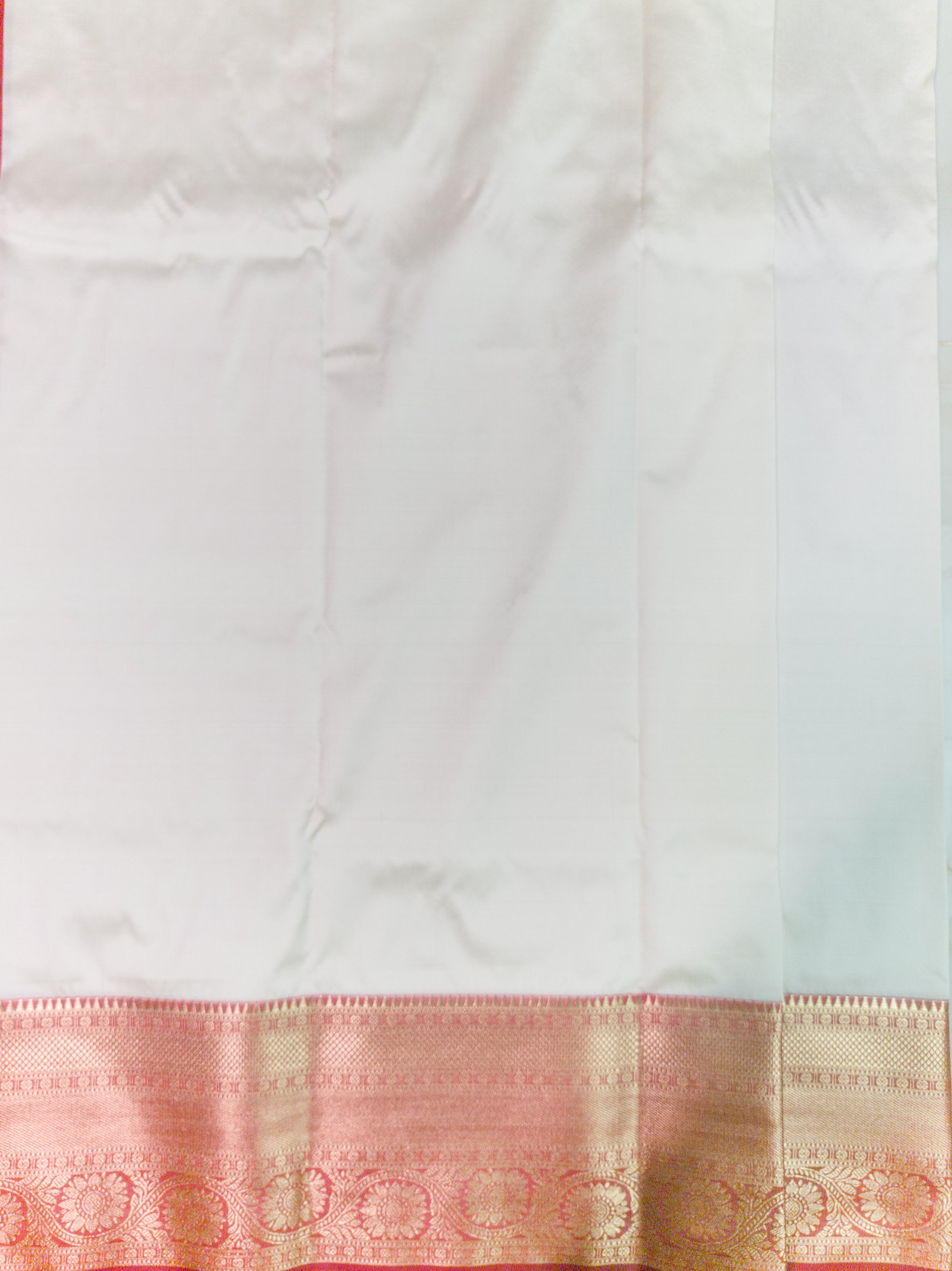 White Kanchivaram Pattu Silk Saree