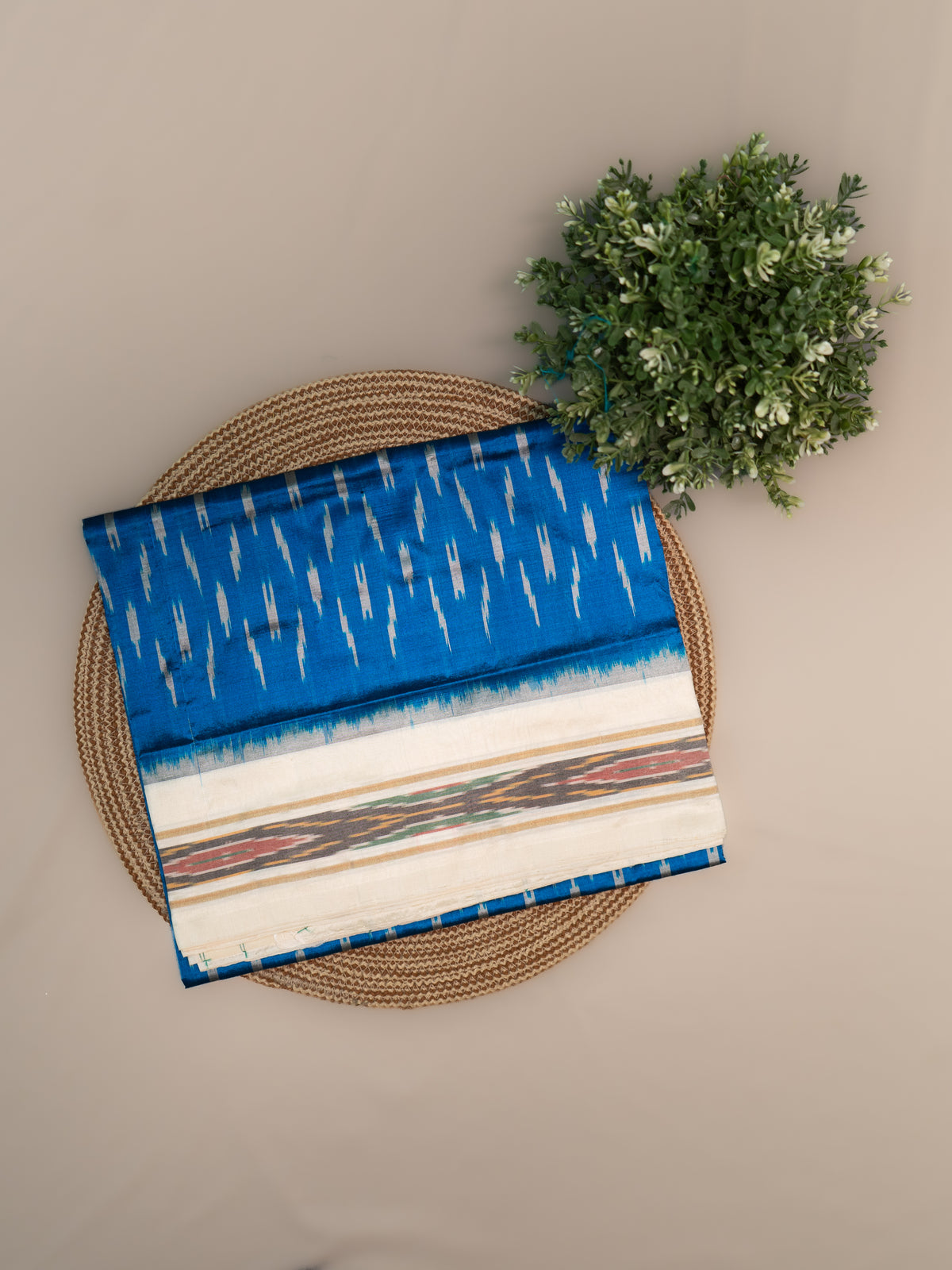 Royal Blue Pochampally Single Ikat Silk Saree — White Patola Border & Pallu (Without Blouse)