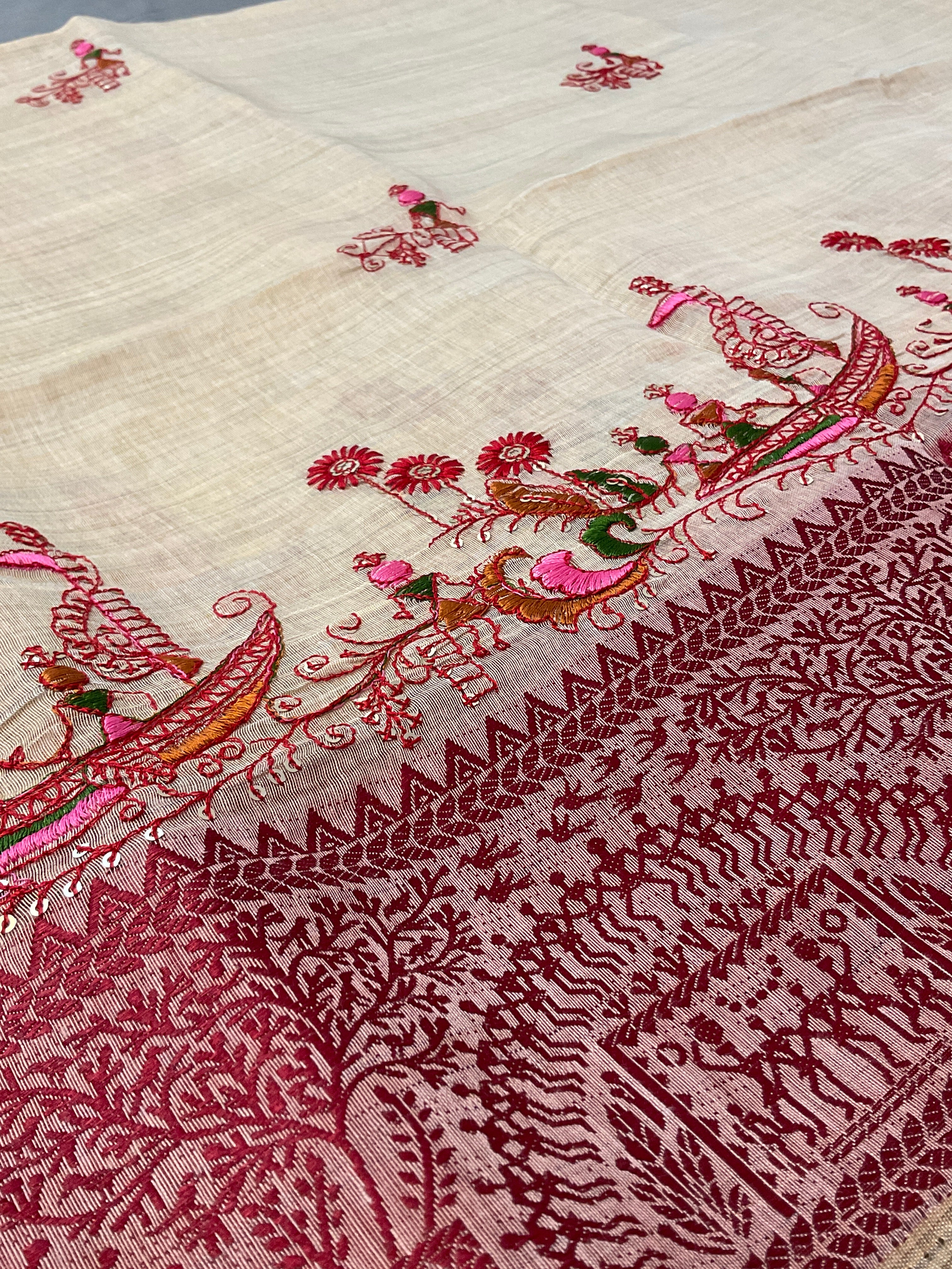 Kalamkari Hand Embroidery Cotton-Linen Saree – Off-White with Red Vareli Embroidery & Blouse