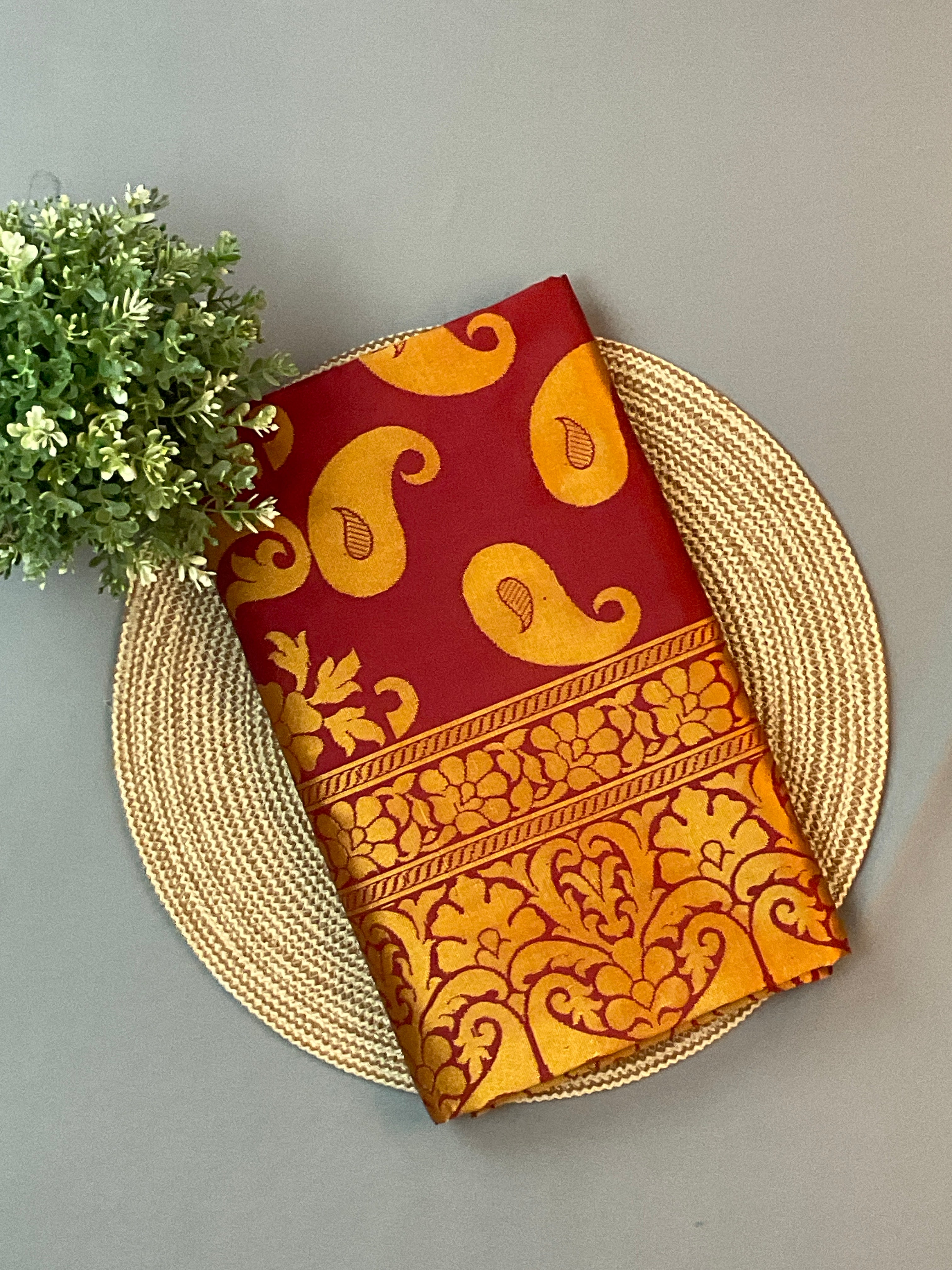 Red Jamdani Handloom Silk Saree with Gold Border & Gold Pallu with blouse