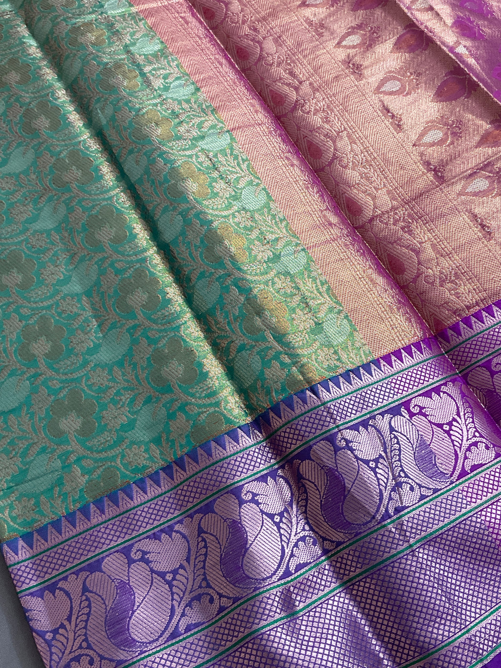 Green Kanchipuram Tissue Silk Saree – Contrast Big Border, Pallu & Blouse
