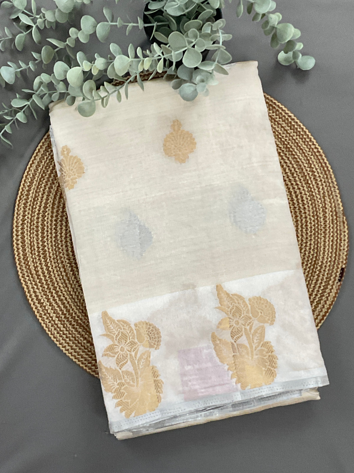 White and gold zari butti silk saree design 3