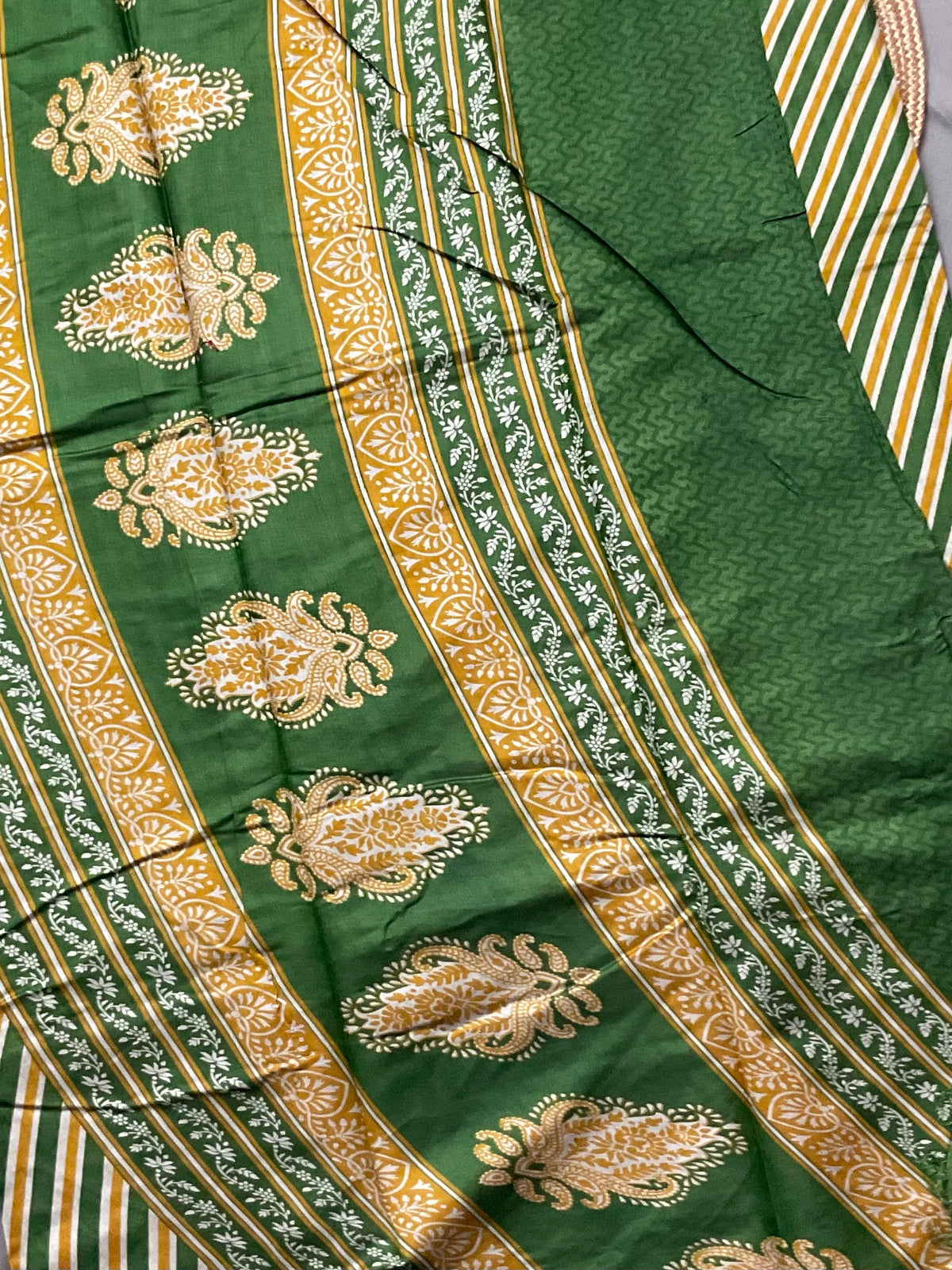 Kalamkari Leheriya Printed Soft Silk Saree in Green with Designer Pallu and Gold Border