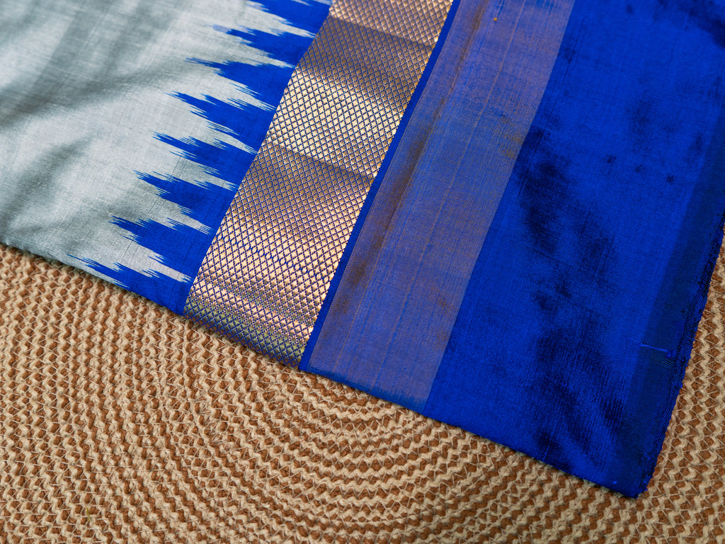 Grey Pochampally Pure Silk Saree — Temple Border, Royal Blue Pallu & Plain Blouse
