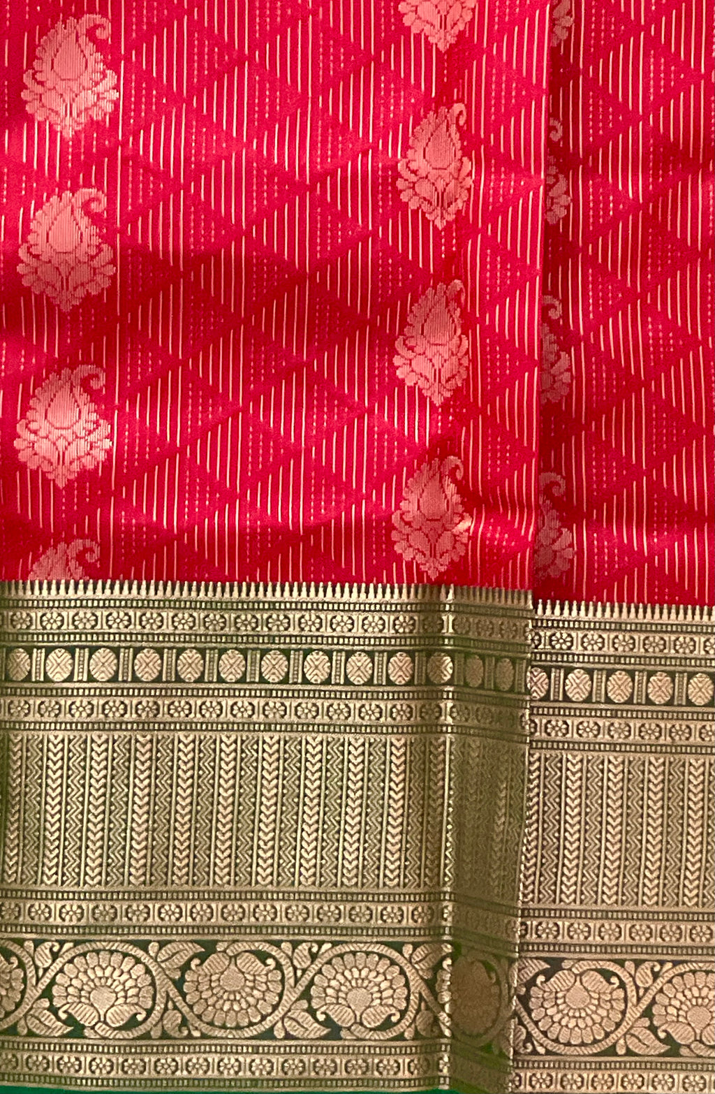 Red Kanchipuram Silk Saree – Green Heavy Border and contrast pallu  with Blouse