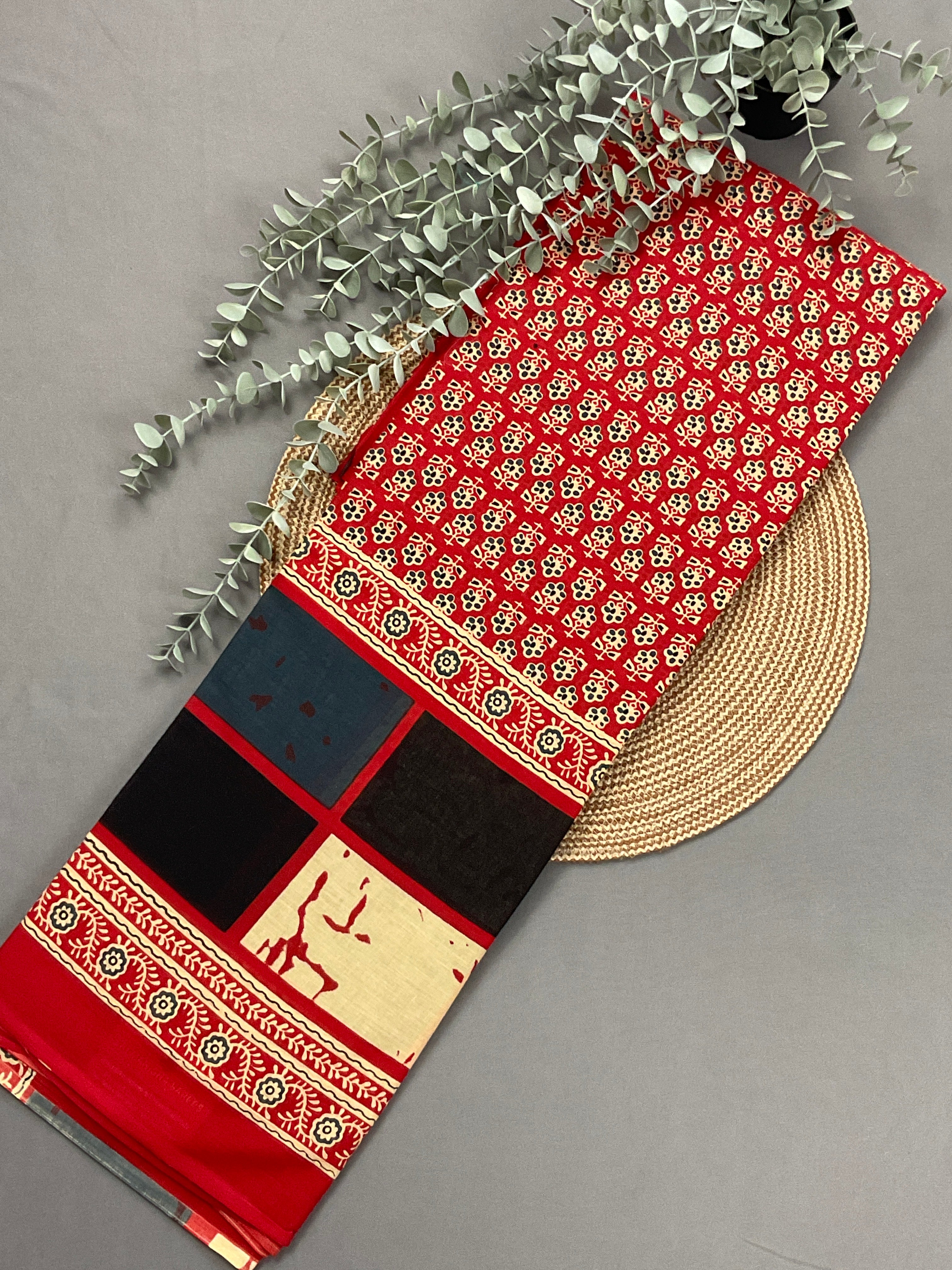 Kalamkari Mul Print Multicolour Cotton Saree | Separate Floral Blouse Piece
