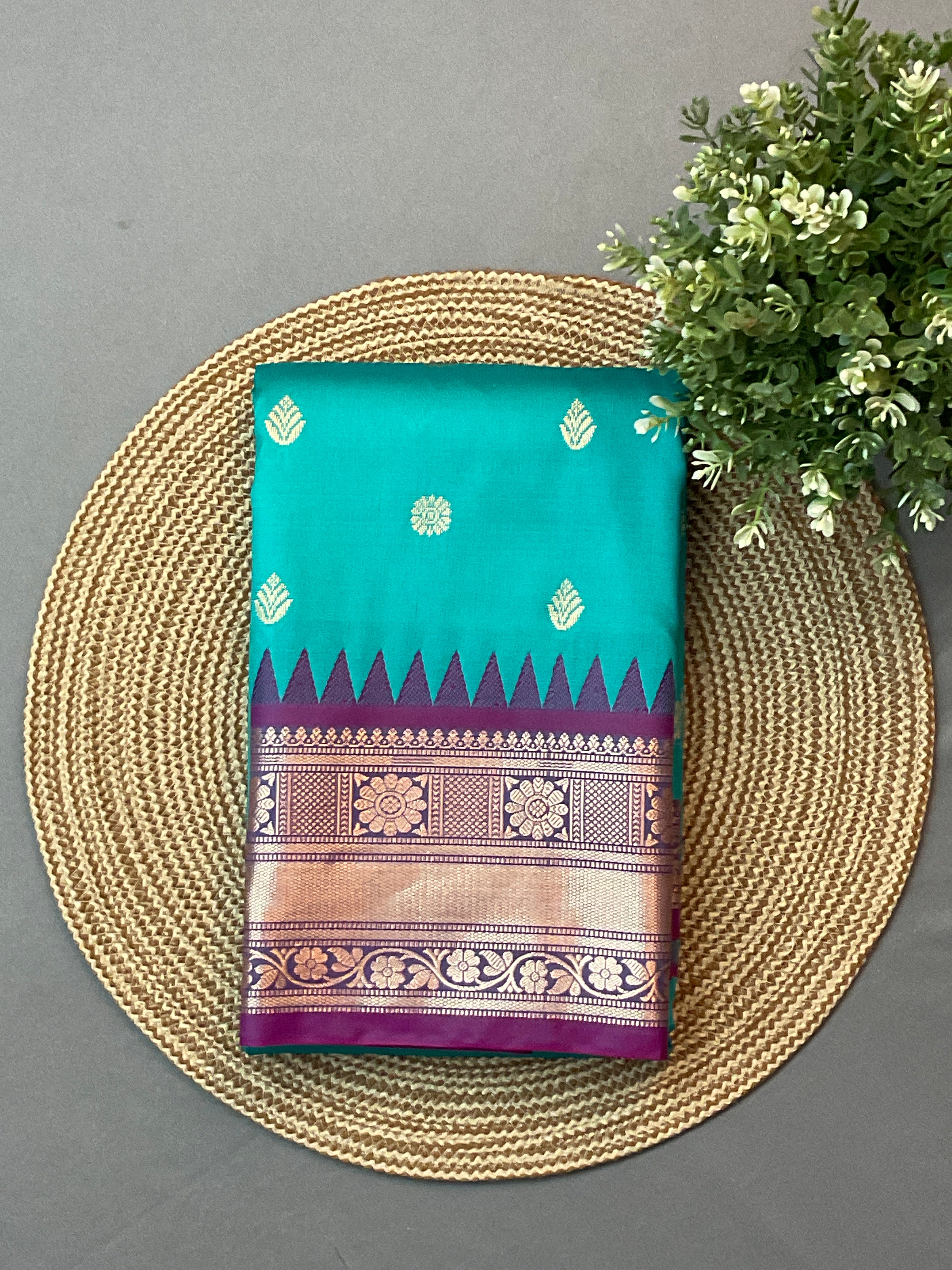 Kanchipuram Pattu Silk Saree in Sea Green with Contrast Pallu & Kanchi Border Blouse