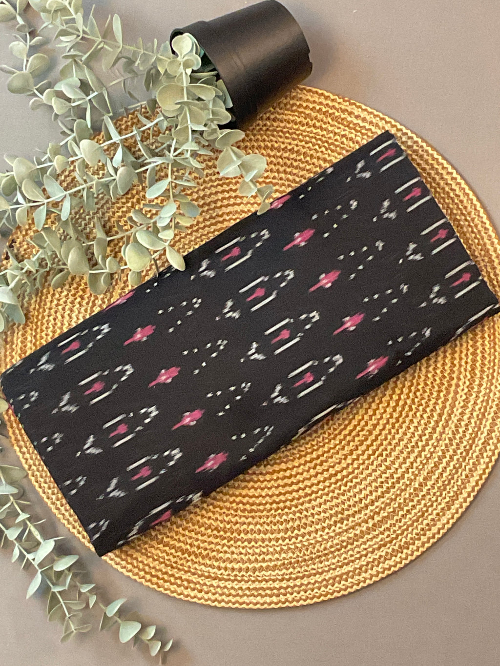 Black Pochampally Ikat Handloom Cotton Saree with Contrast Pallu – Without Blouse