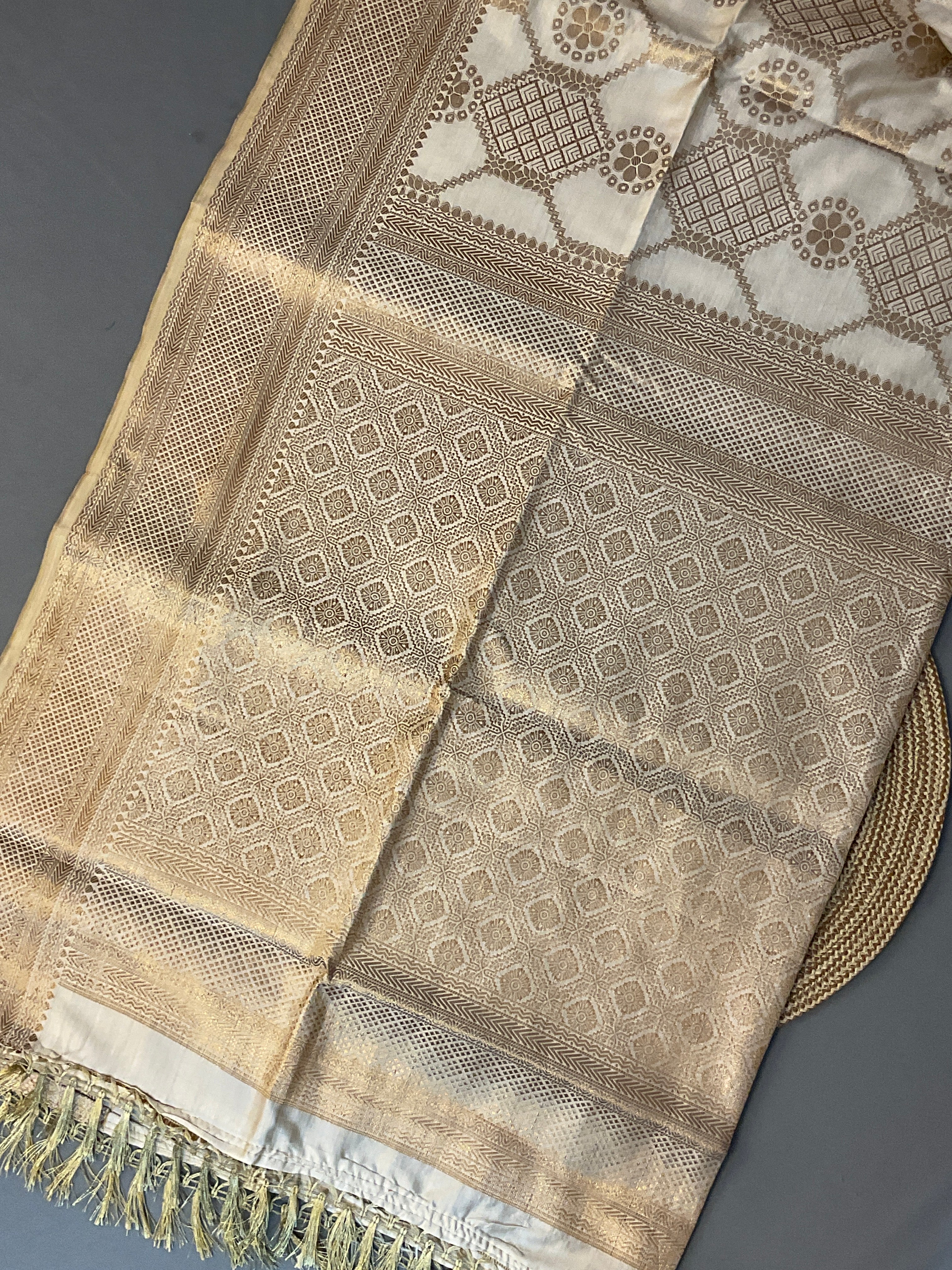 South Indian White & Gold Designer Cotton Silk Saree with Zari Pallu & Blouse for Onam