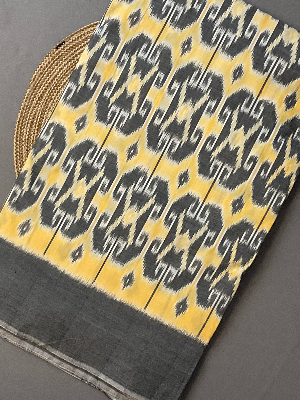 Light Yellow & Grey Pochampally Ikat Handloom Cotton Saree with Contrast Pallu – Without Blouse