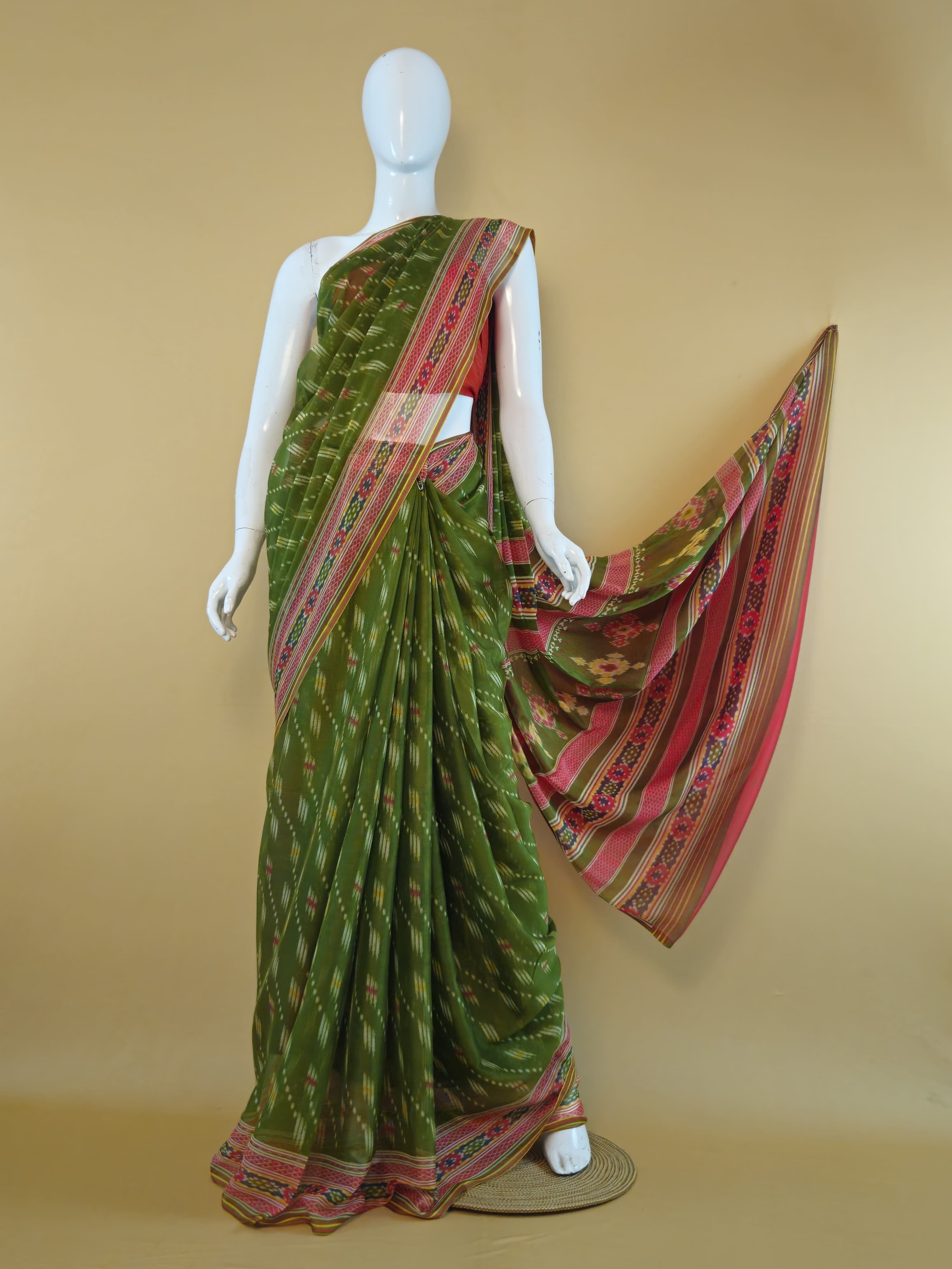 Garden Vareli Nova Nara Chiffon Saree with Blouse — Dark Green