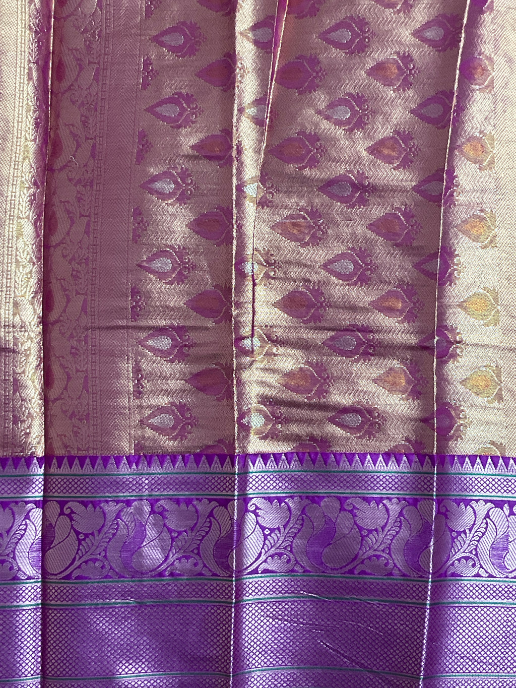 Green Kanchipuram Tissue Silk Saree – Contrast Big Border, Pallu & Blouse