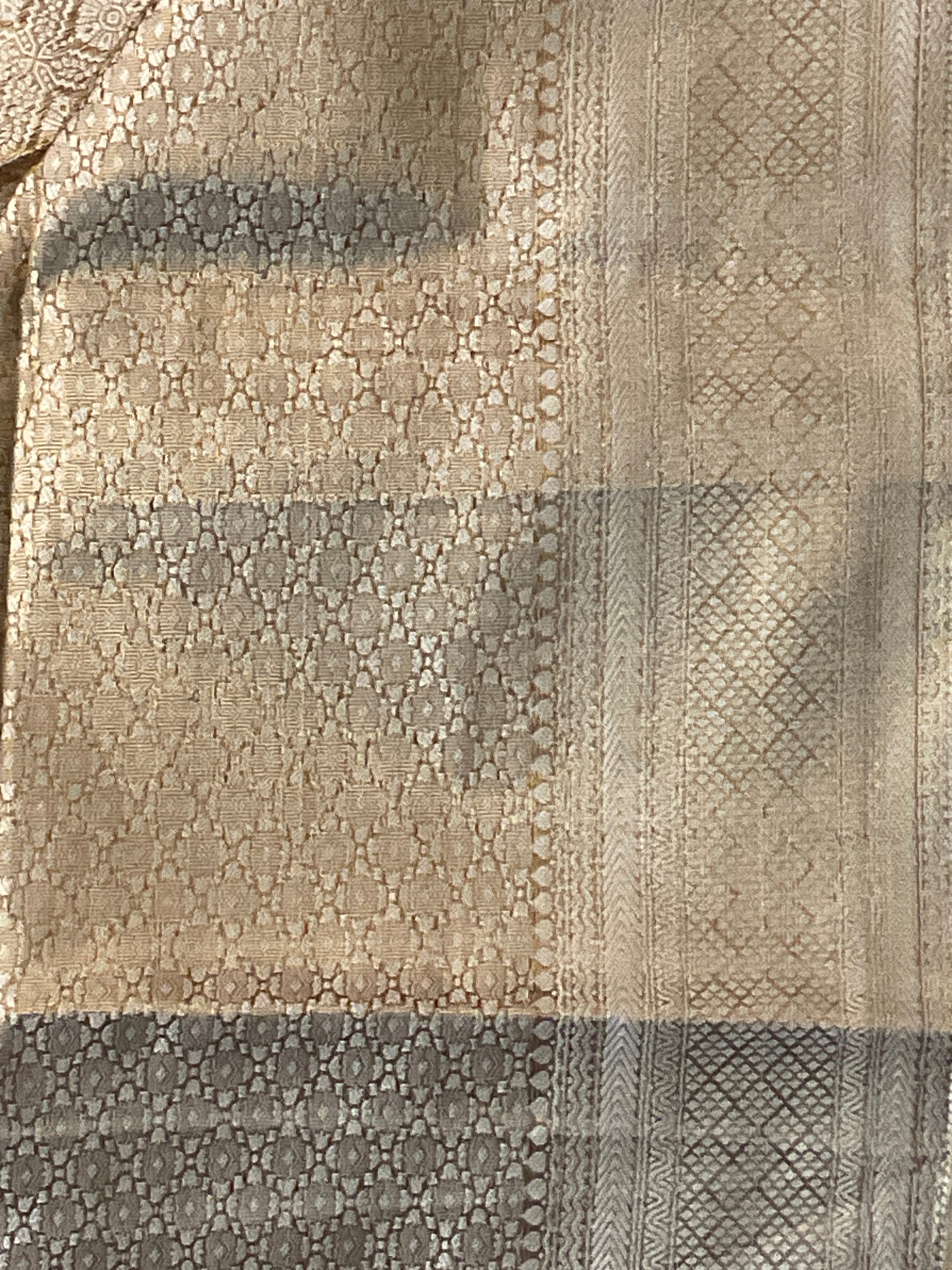 South Indian White & Gold Designer Cotton Silk Saree with Zari Pallu & Blouse for Onam
