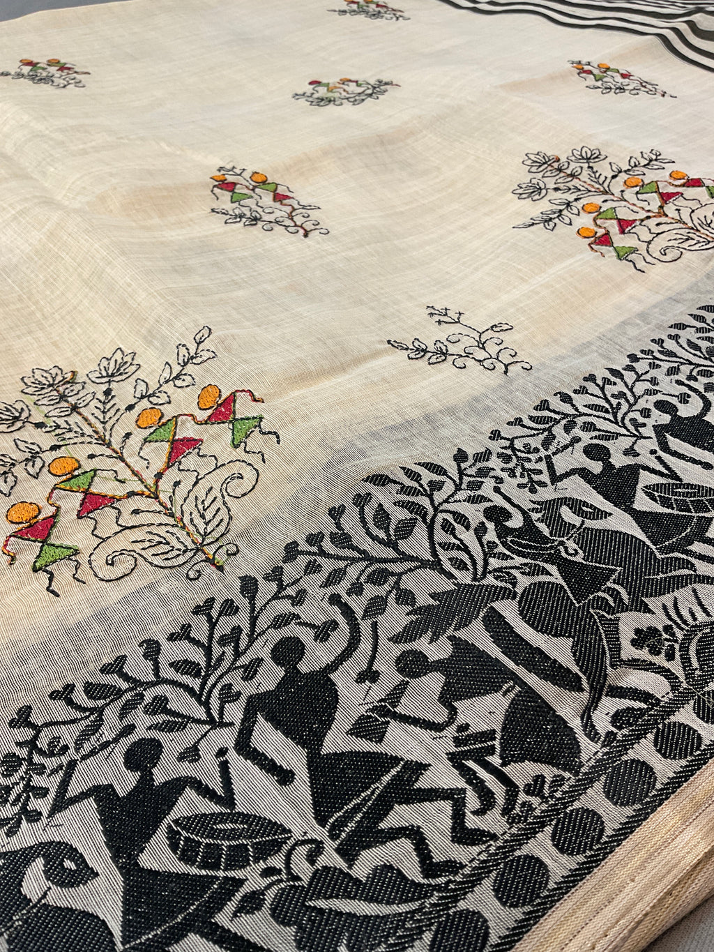 Kalamkari Hand Embroidery Cotton-Linen Saree – Off-White with Black Vareli Embroidery & Blouse