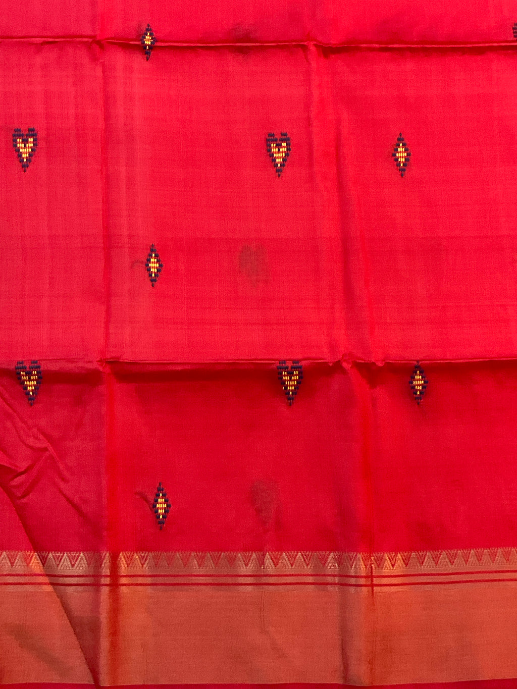 Handwoven Pure Silk Saree in Green with Rich Weave Pallu, Contrast Border & Blouse