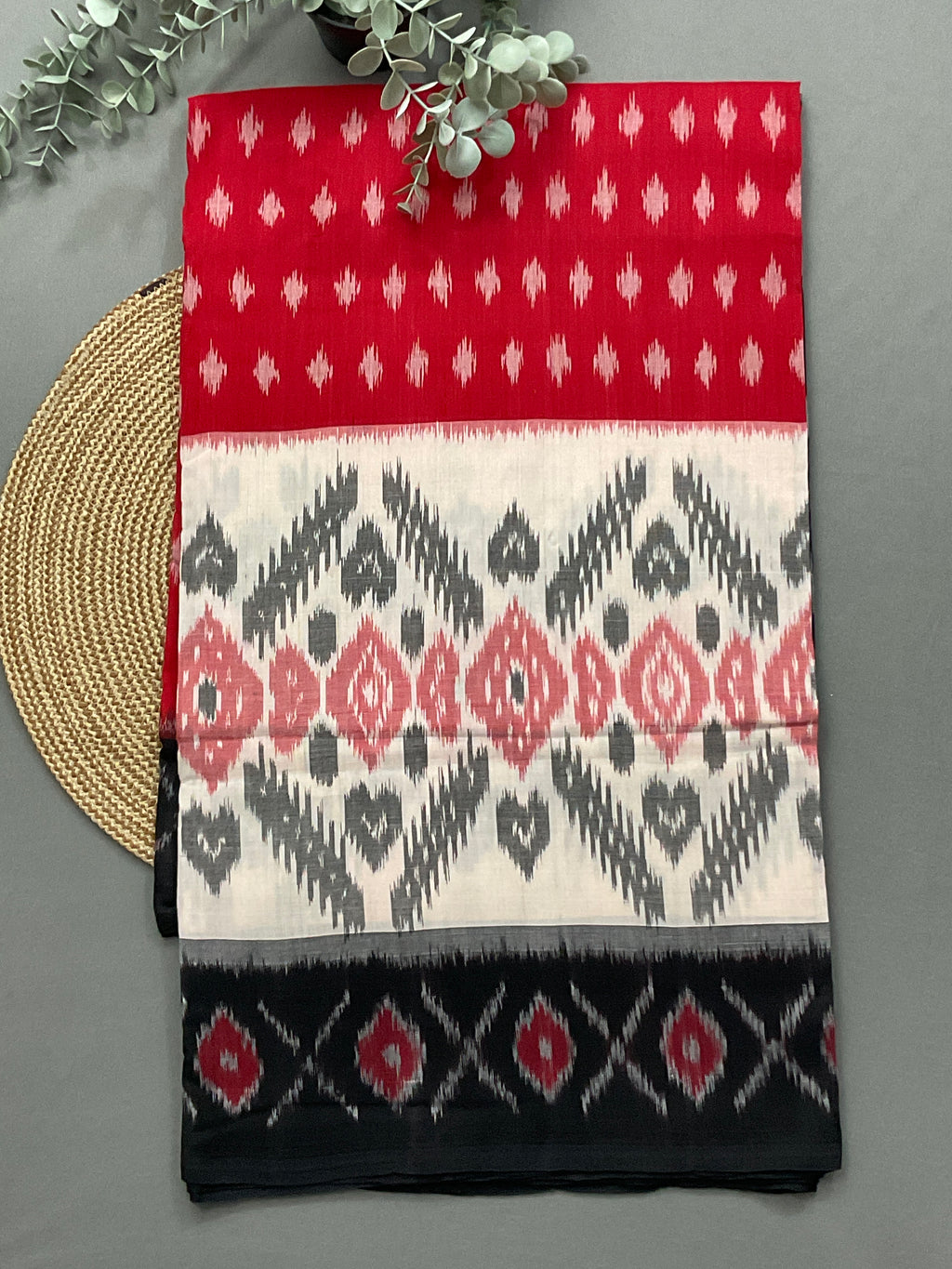 Red Pochampally Handloom Cotton Saree – Ikkat Border with Black Blouse