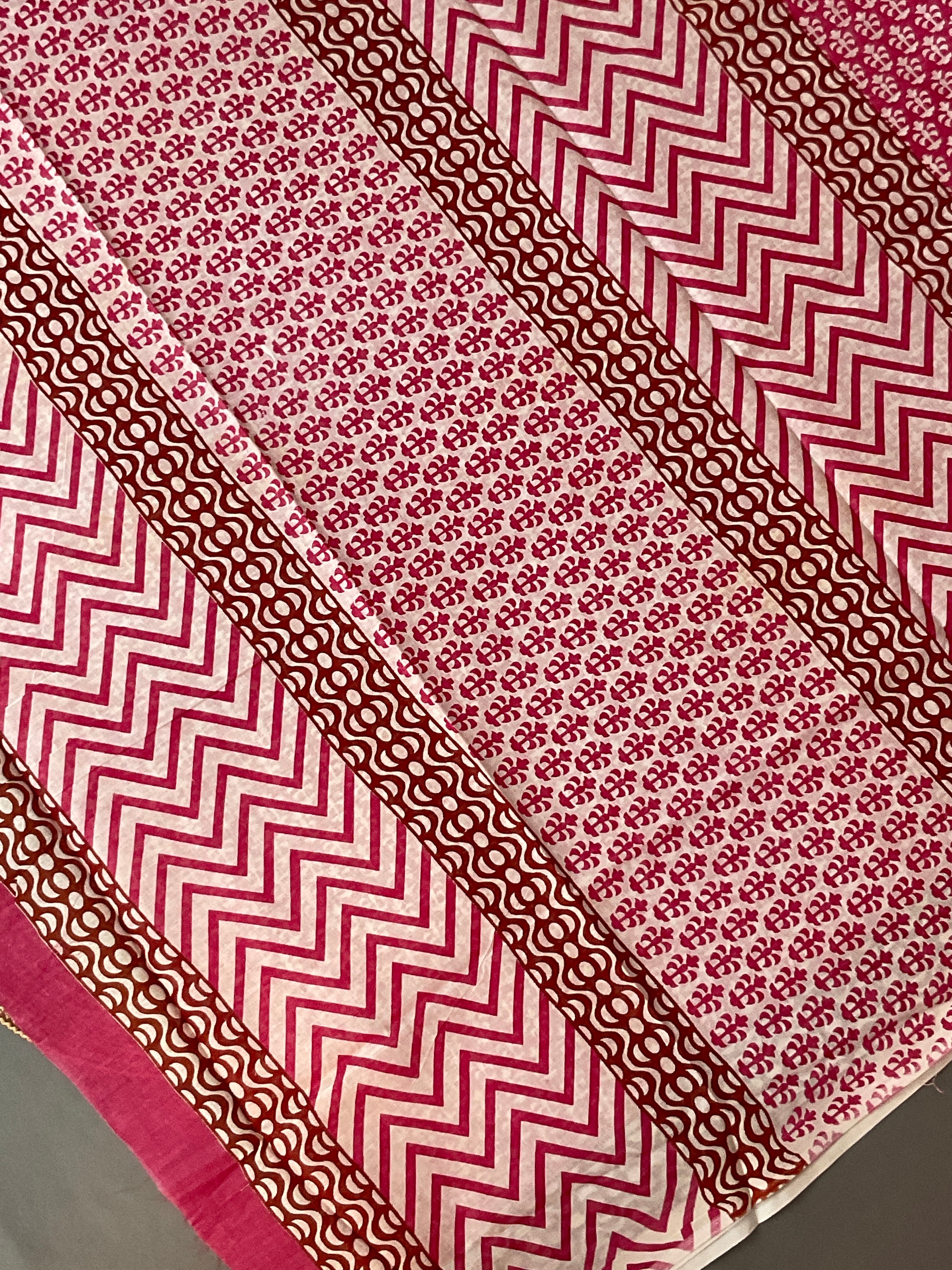Pink Floral Printed Cotton Saree with Blouse (Design 2)
