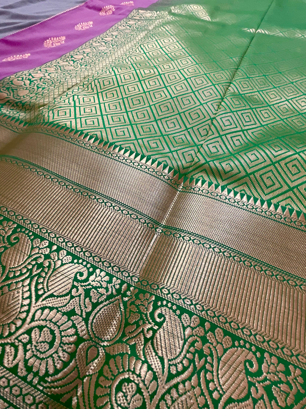 Lavender Kanchipuram Pattu Silk Saree — Green Contrast Pallu & Heavy Green Border, with Blouse
