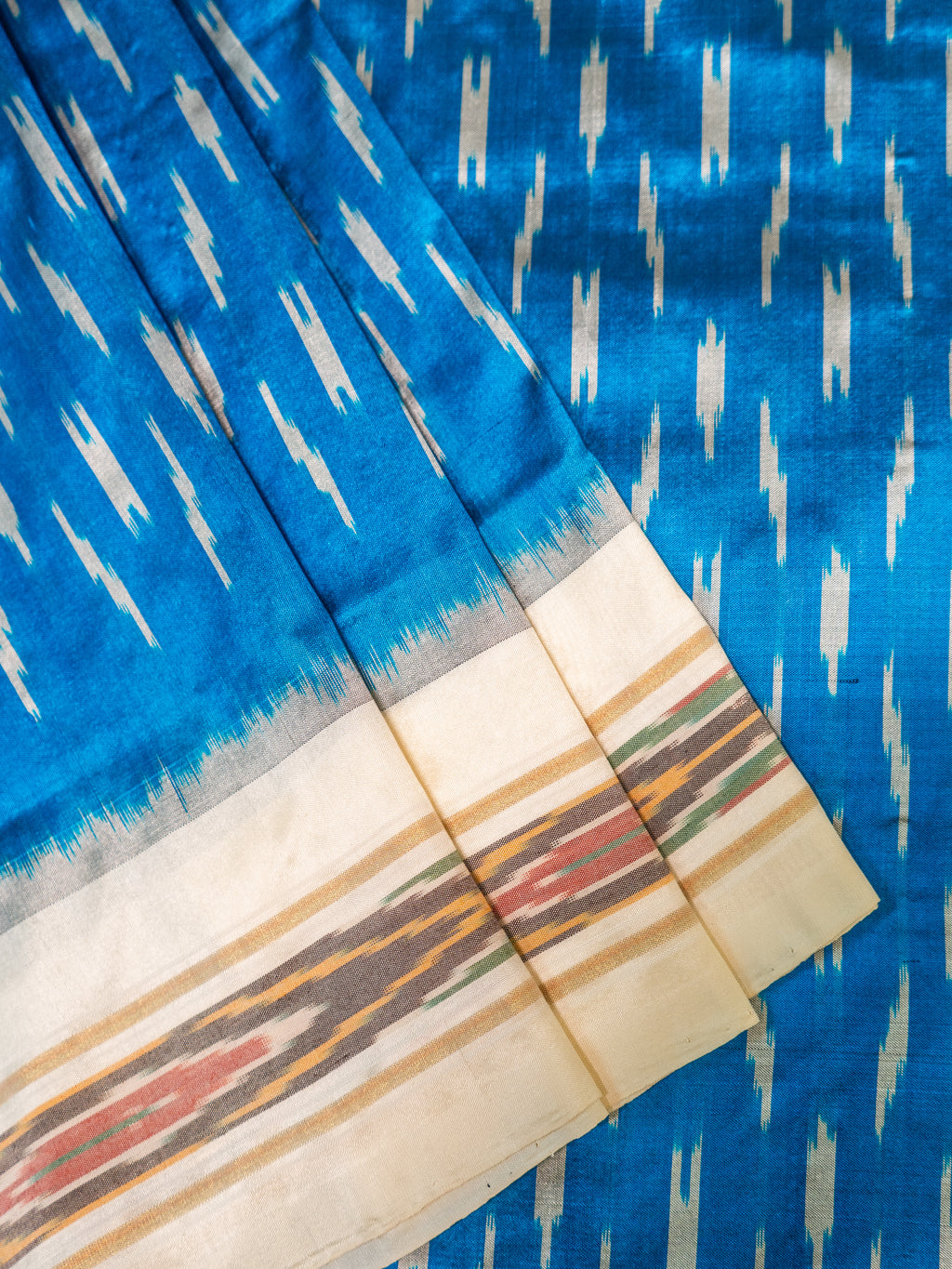Royal Blue Pochampally Single Ikat Silk Saree — White Patola Border & Pallu (Without Blouse)