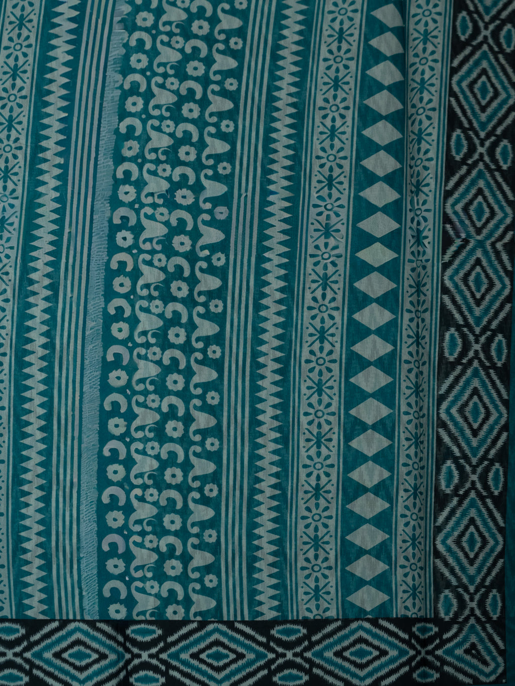 Turquoise Kalamkari Zig-Zag Cotton Saree with Navy Border
