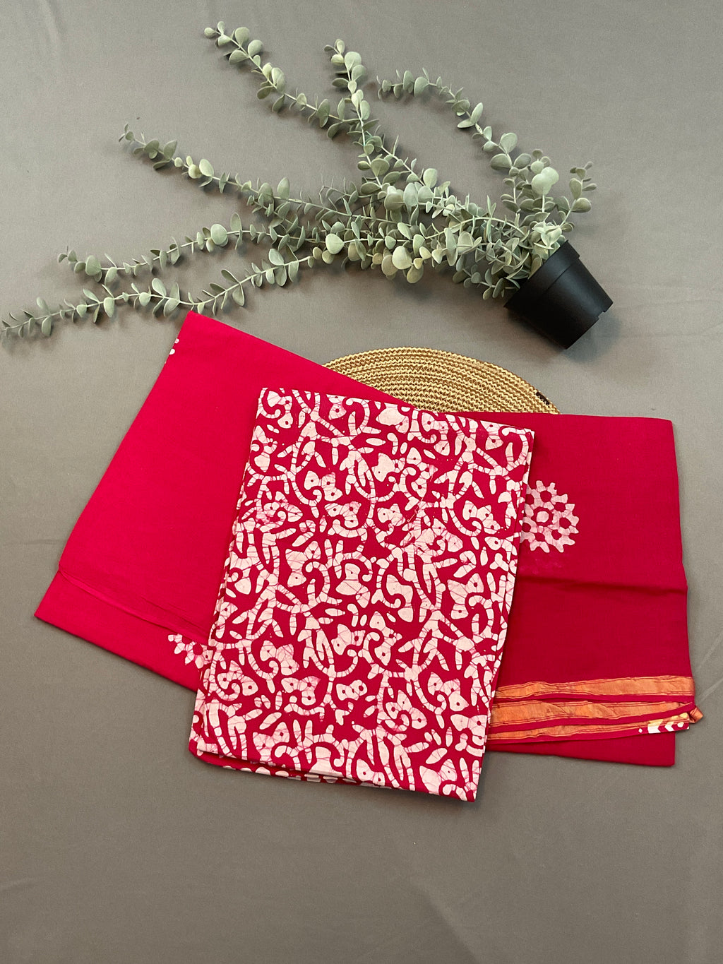 Pink Hand Batik Print Cotton Dress Material – Unstitched 3-Piece Suit