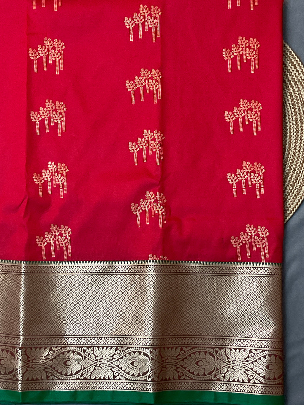 Kanchipuram Pattu Silk Saree in Red with Contrast Pallu & Kanchi Border Blouse